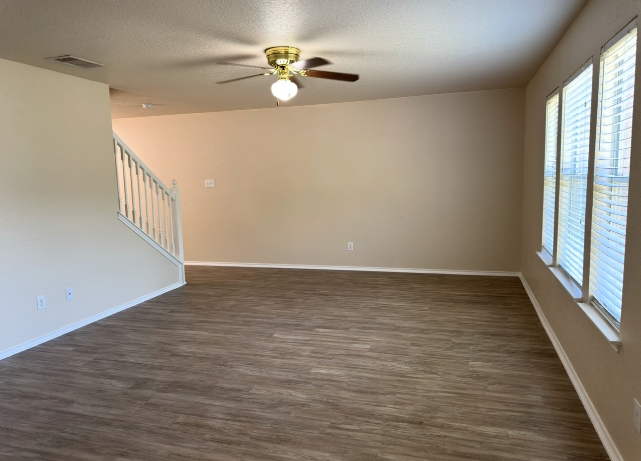 619 Mathis Meadow Property Photo 8