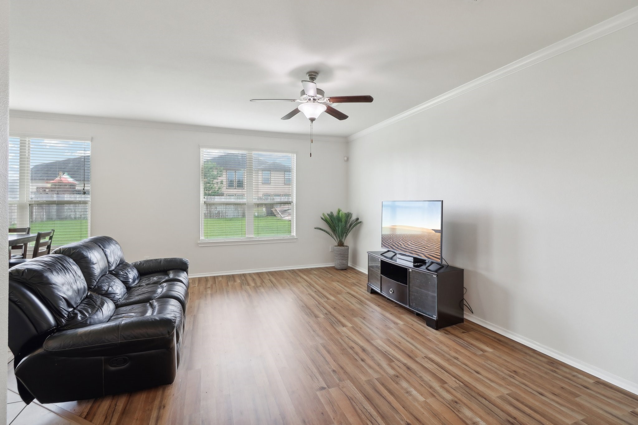 1827 Acorn Glen Trail Property Photo 3