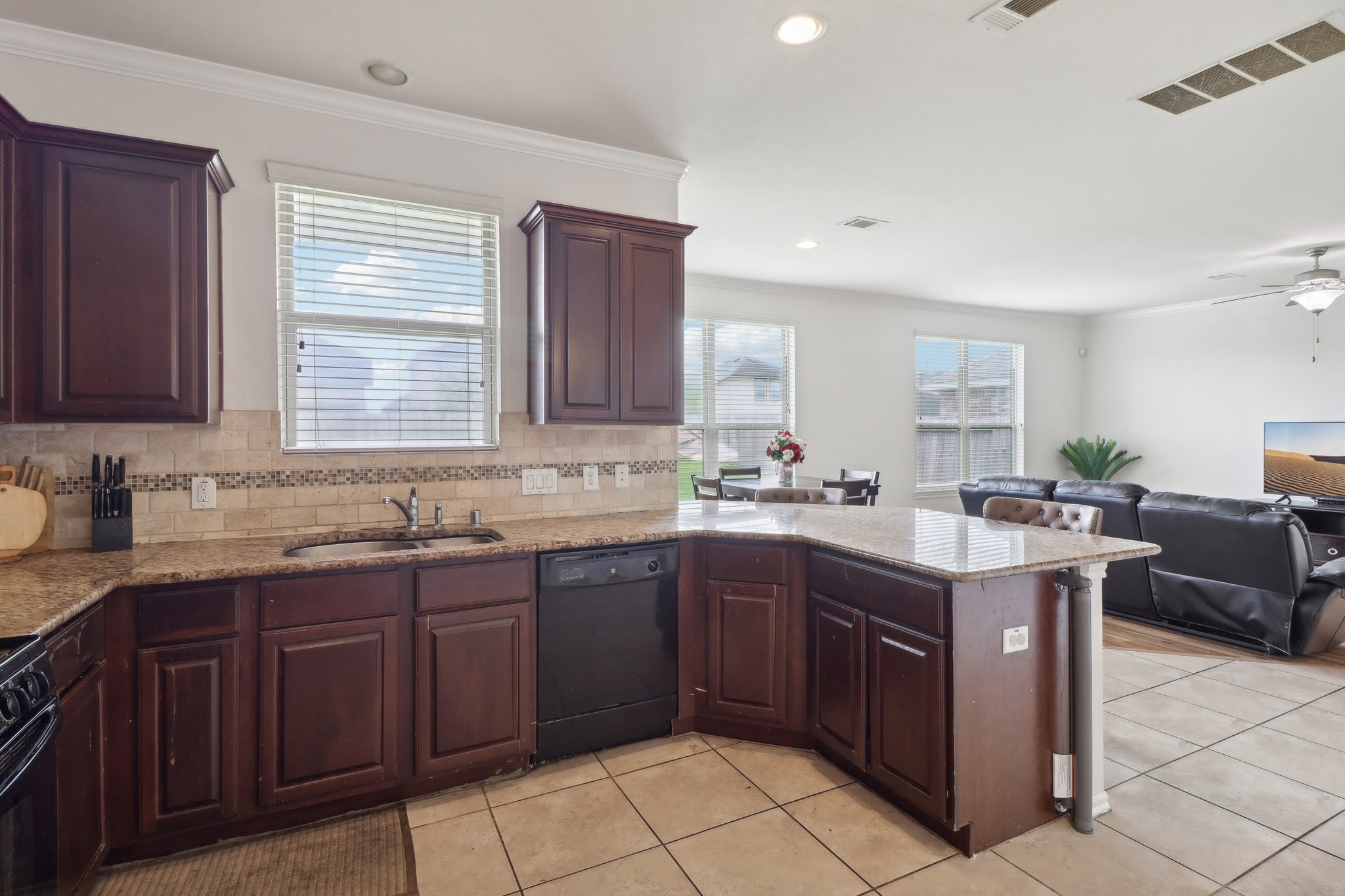 1827 Acorn Glen Trail Property Photo 11