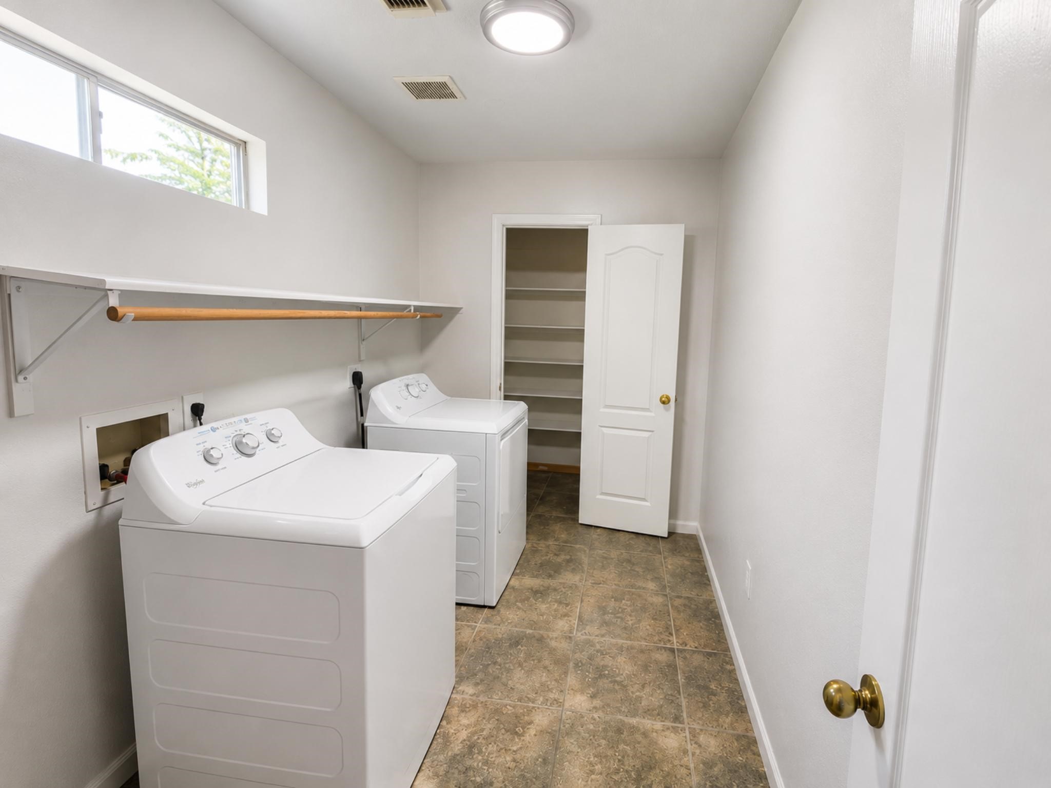 5118 Littleneviss Drive Property Photo 5