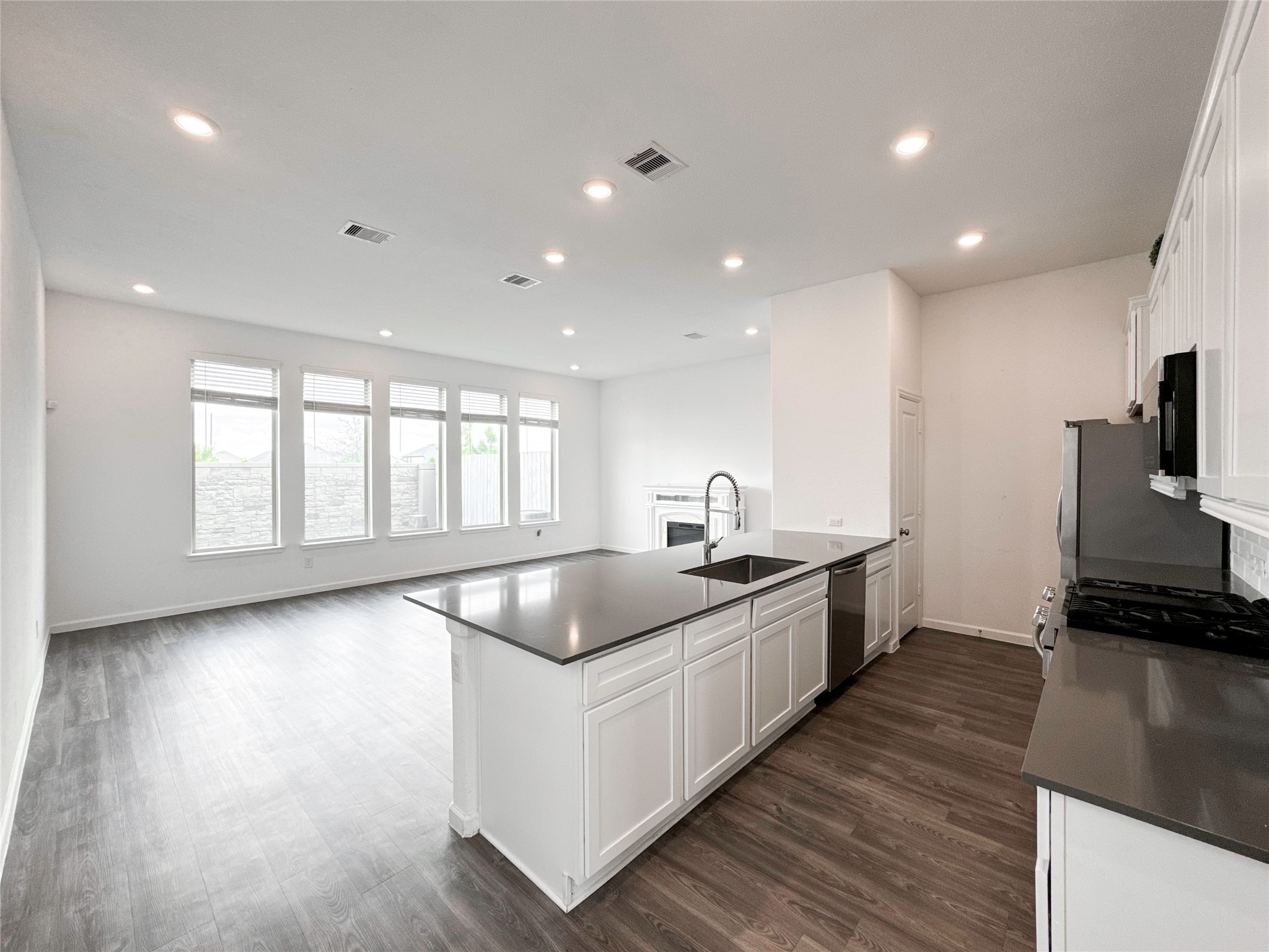 5667 Foggy Vine Court Property Photo 8