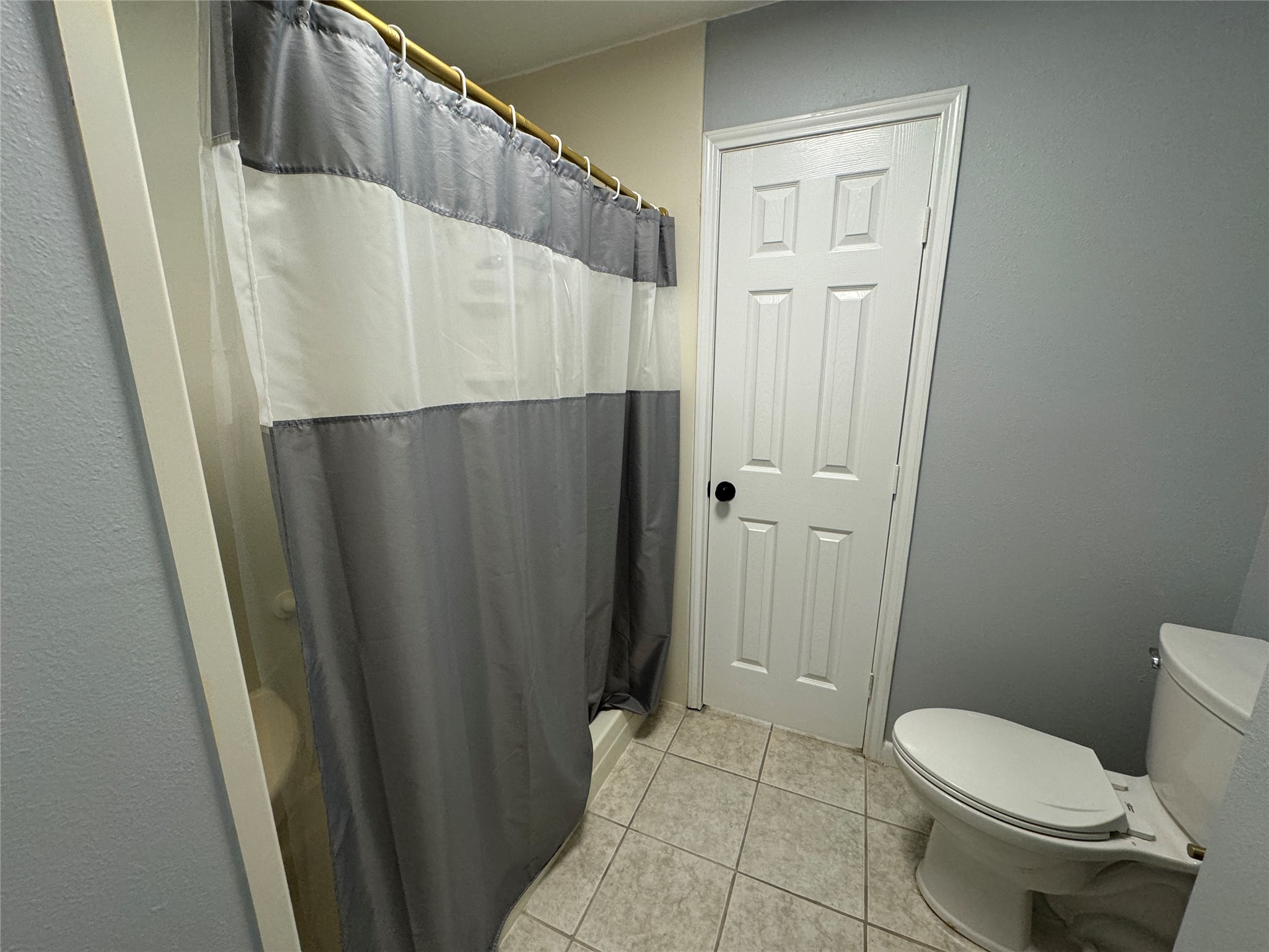 7910 Sands Point Drive Property Photo 10