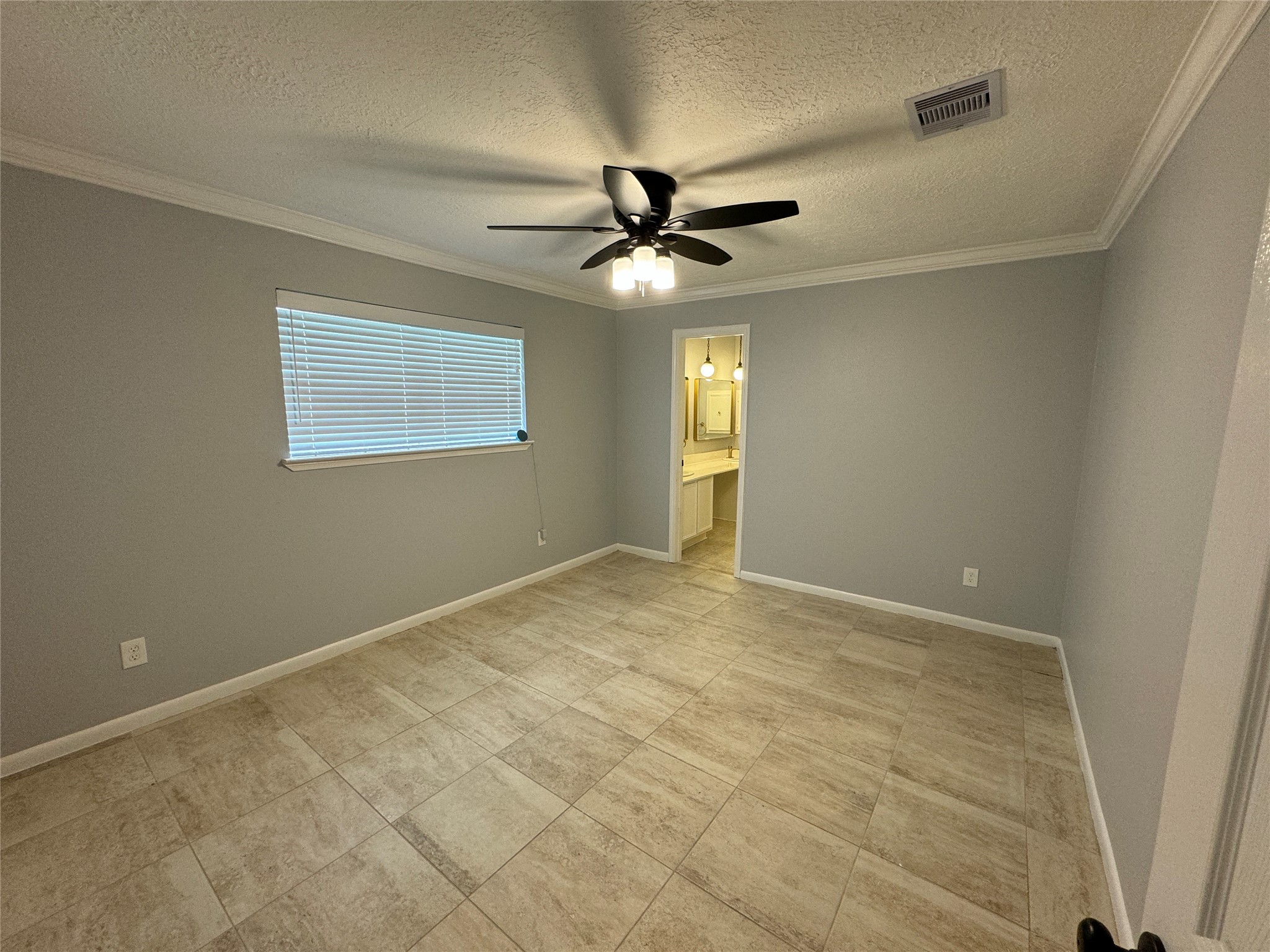 7910 Sands Point Drive Property Photo 12