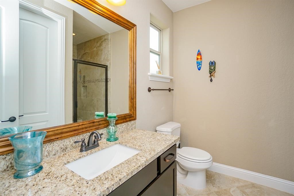 1025 W 21st Street D Property Photo 6