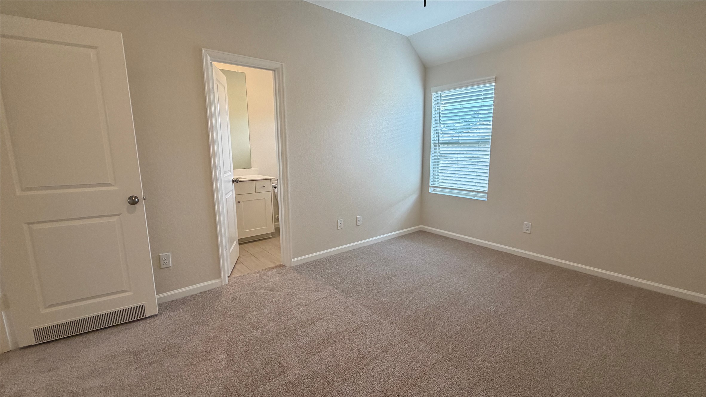 5089 Andorra Bend Lane Property Photo 28