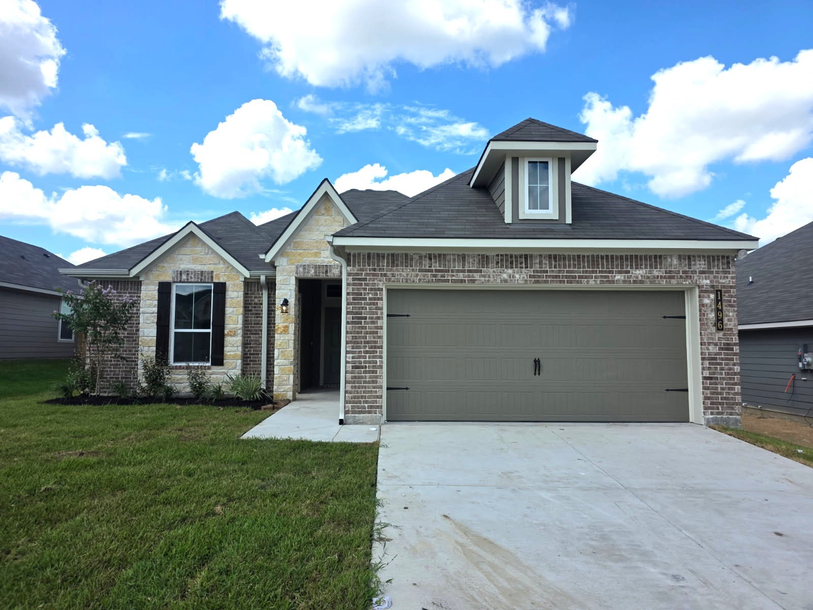 1496 Lake Ridge Drive Property Photo 1