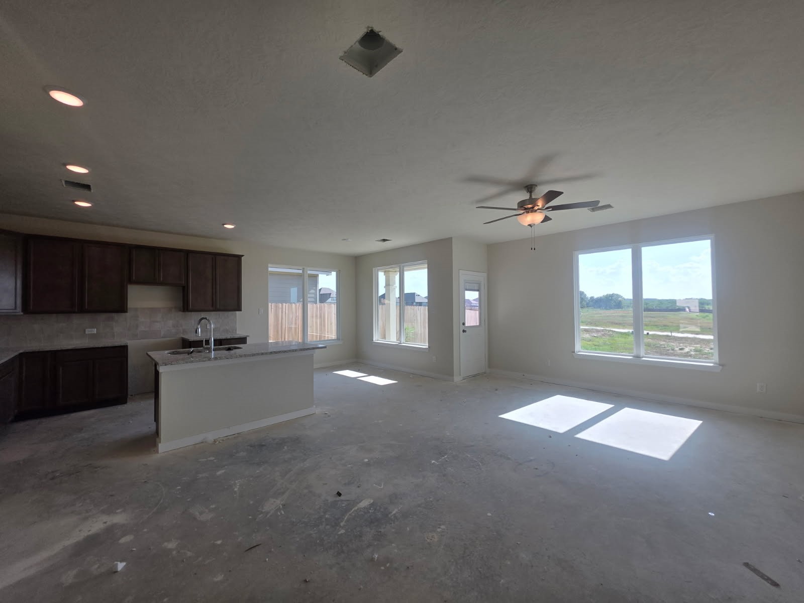 1496 Lake Ridge Drive Property Photo 3