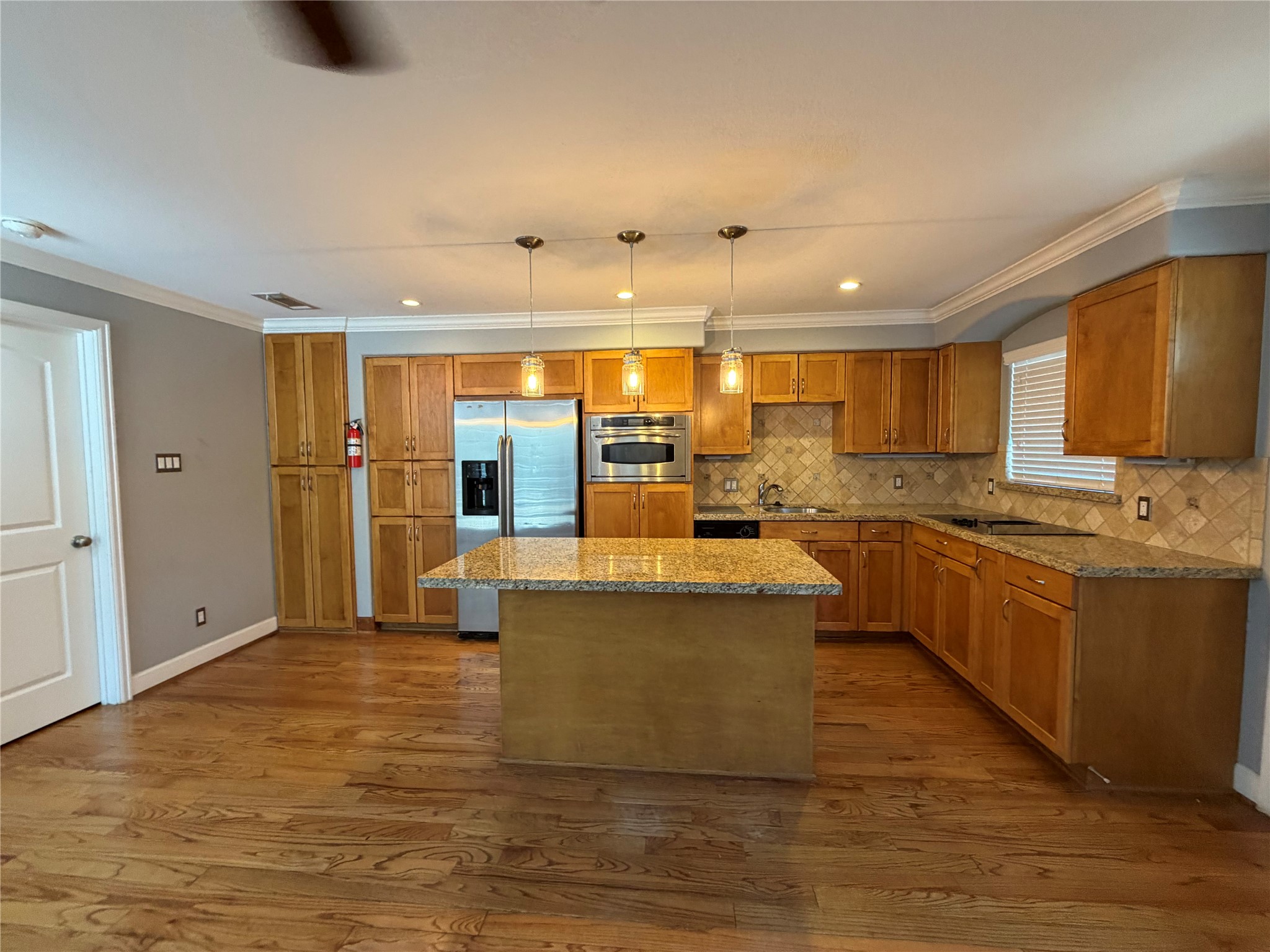 1447 Heights Boulevard 220 Property Photo 3