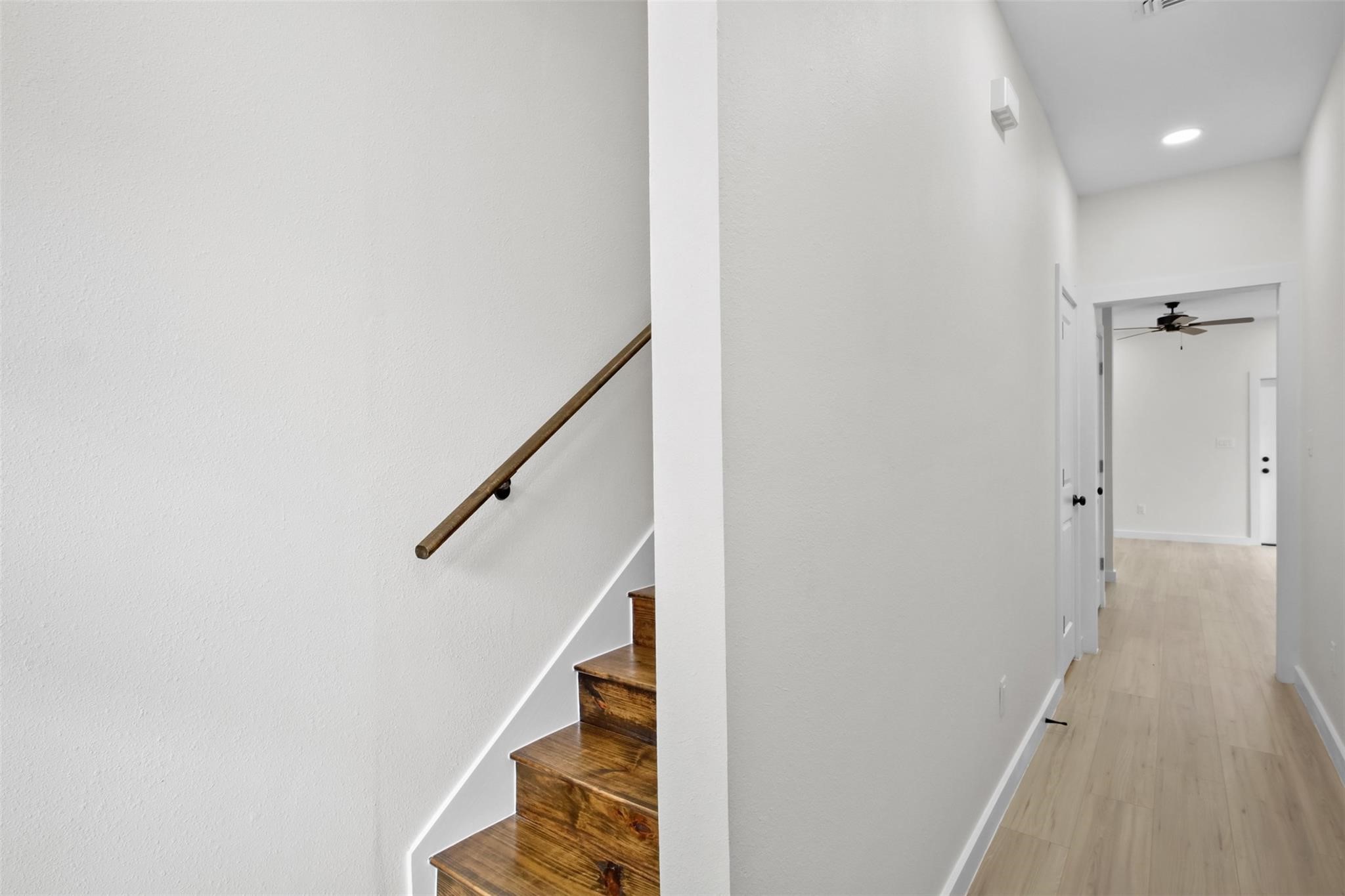 1105 E Main Street Property Photo 12