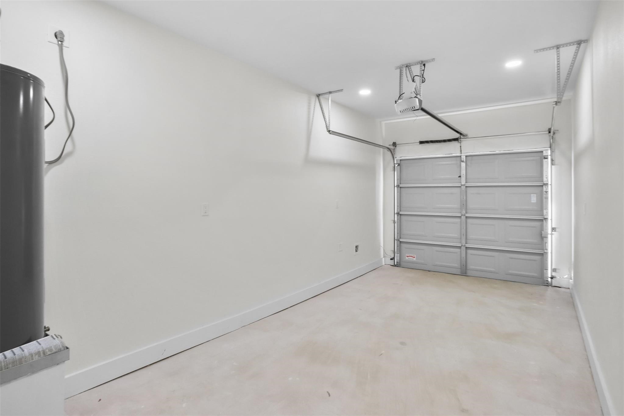 1105 E Main Street Property Photo 15