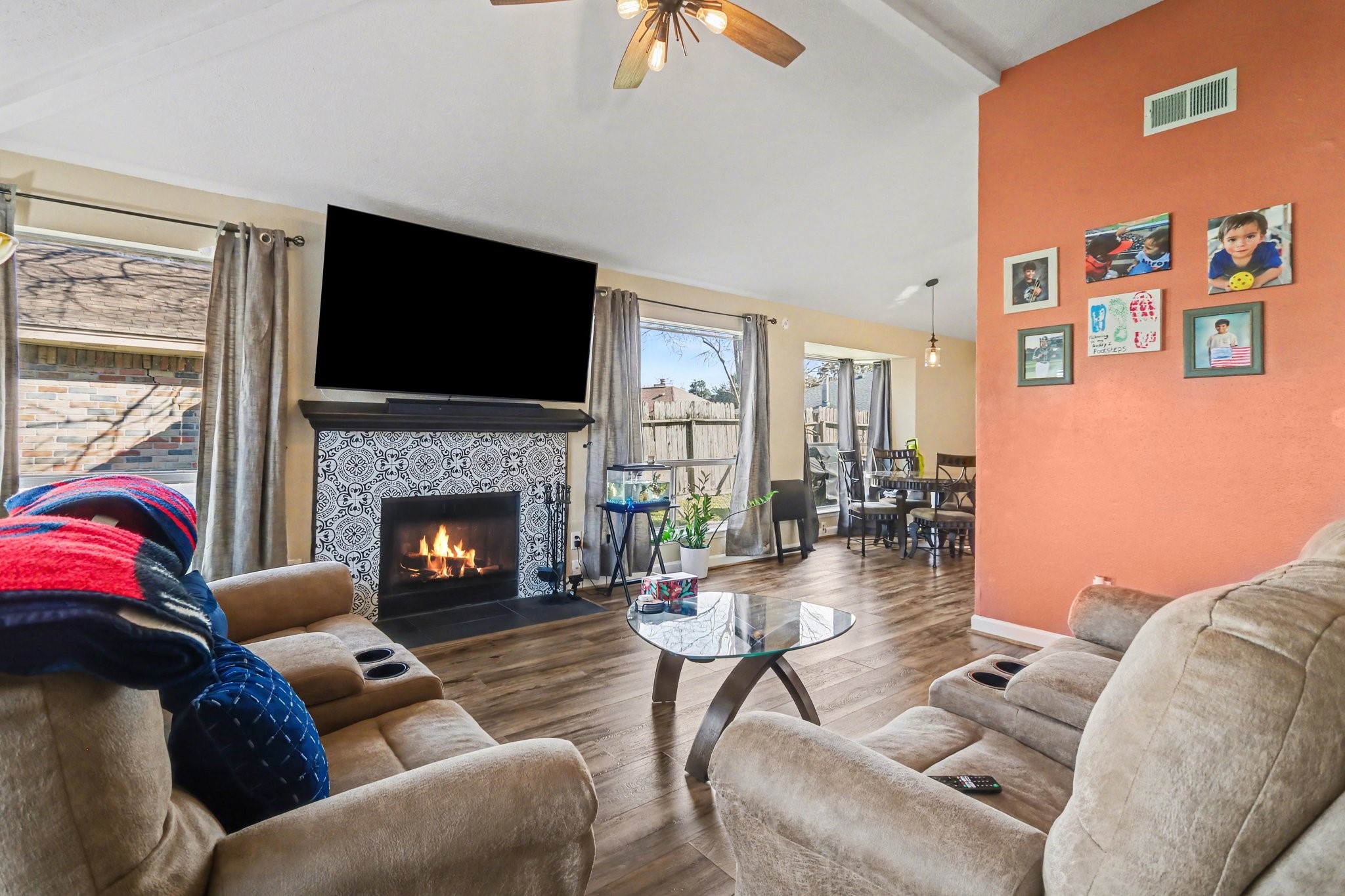 10011 Sand Pass Lane Property Photo 4