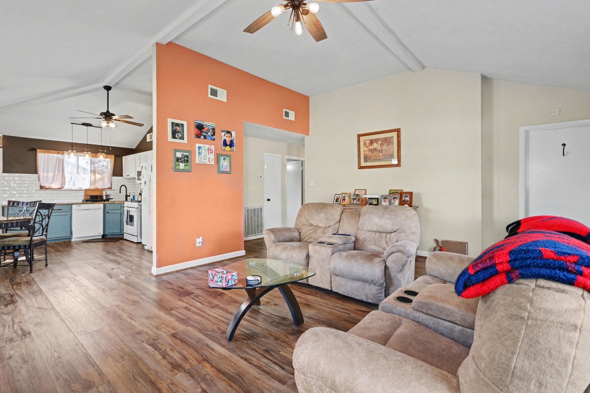 10011 Sand Pass Lane Property Photo 5