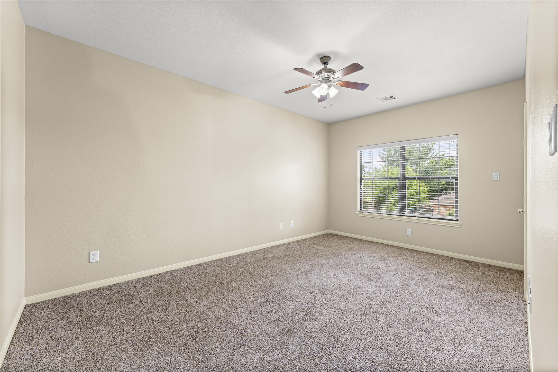 4536 Mallow Street B Property Photo 14