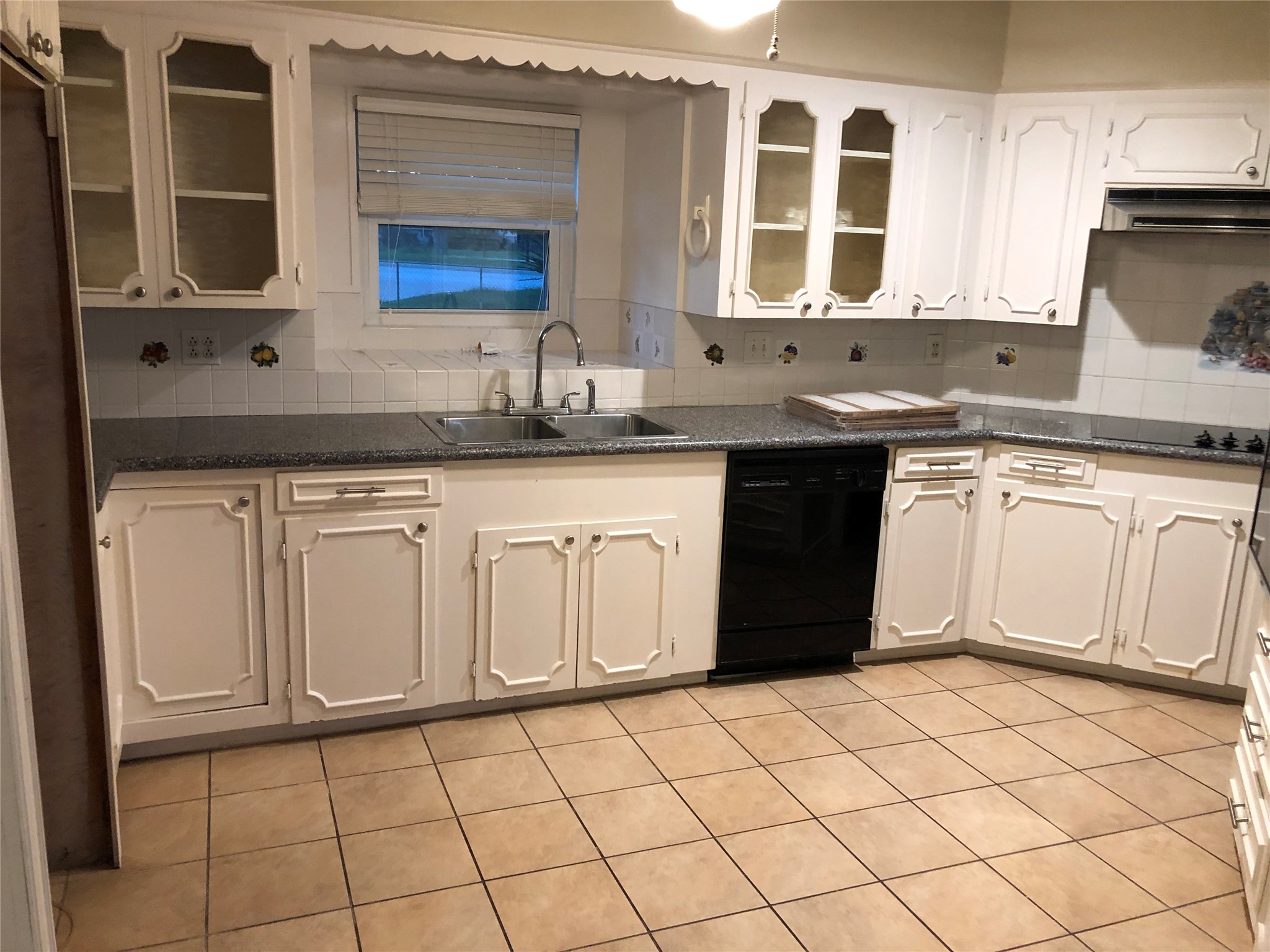 7006 Bailey Road Property Photo 15