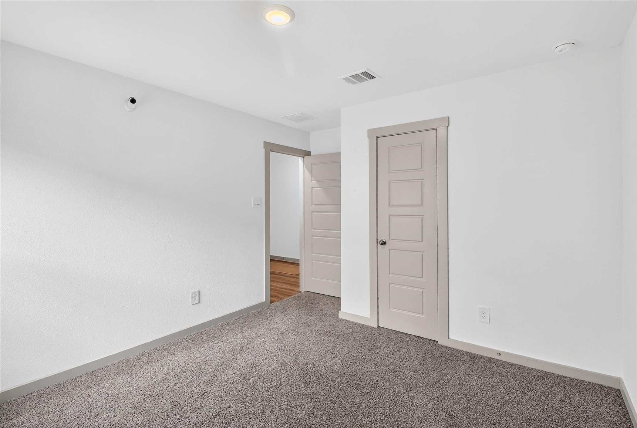 7907 Sleek Flock Lane Property Photo 20