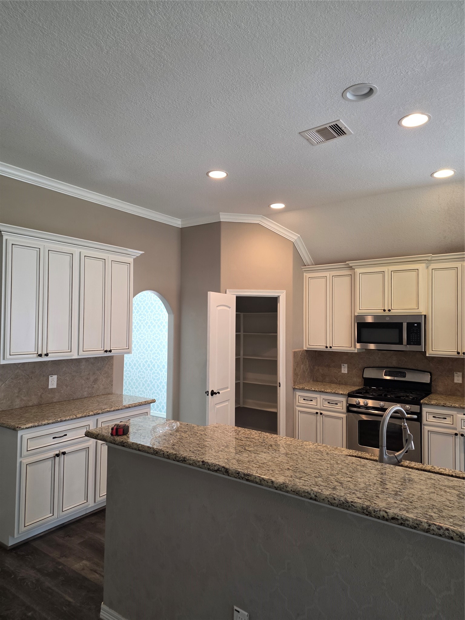6216 N Fawnlake Drive Property Photo 7