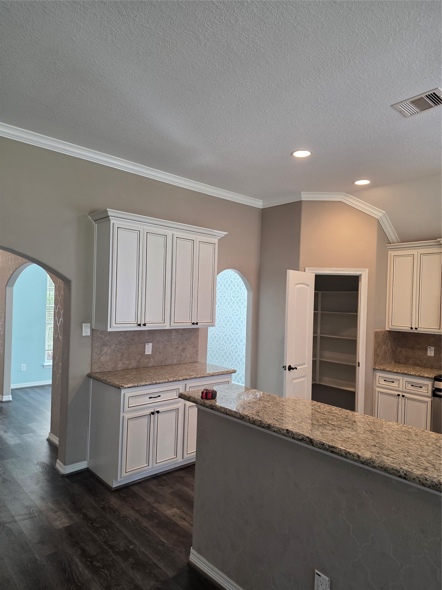 6216 N Fawnlake Drive Property Photo 8