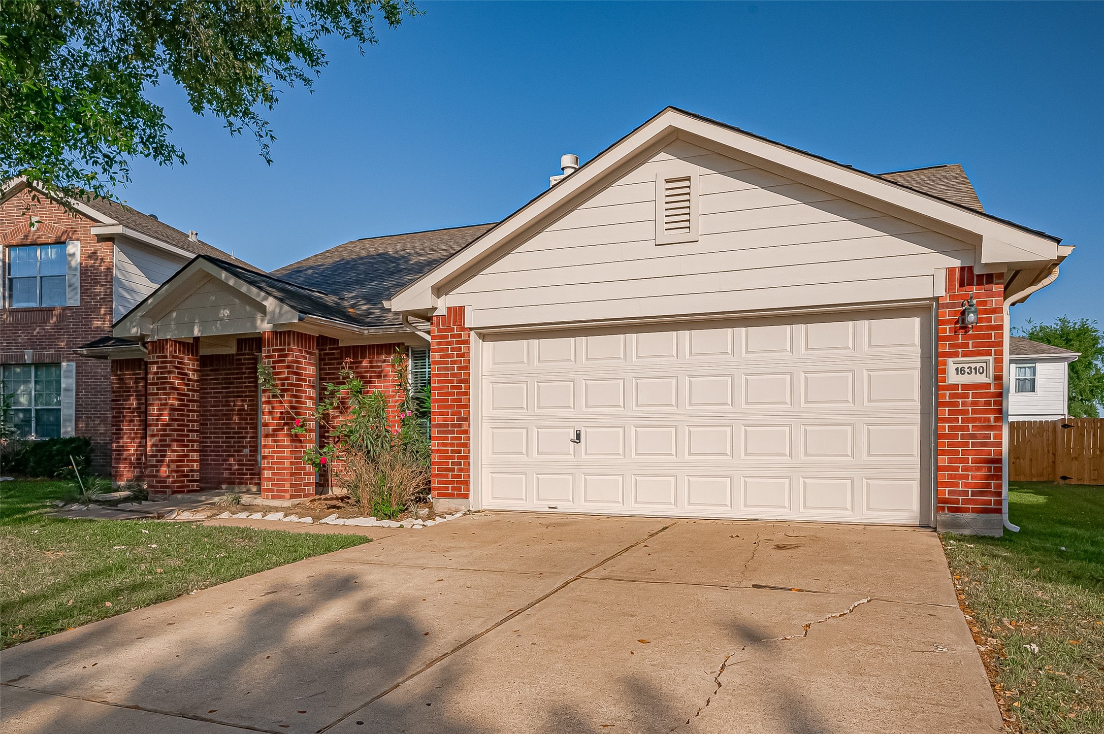 16310 Autumn Leigh Drive Property Photo