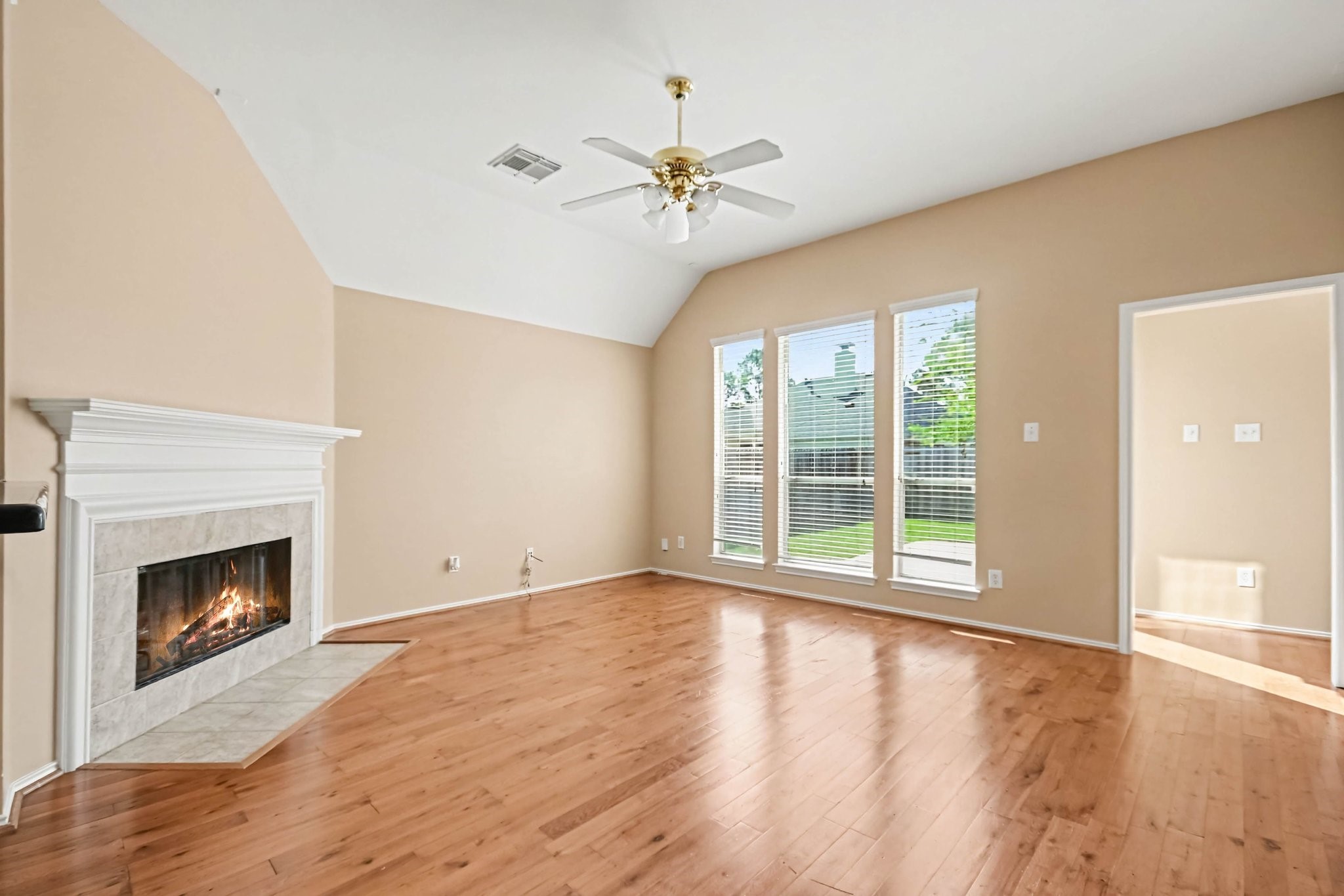 3022 Valley Court Property Photo 3