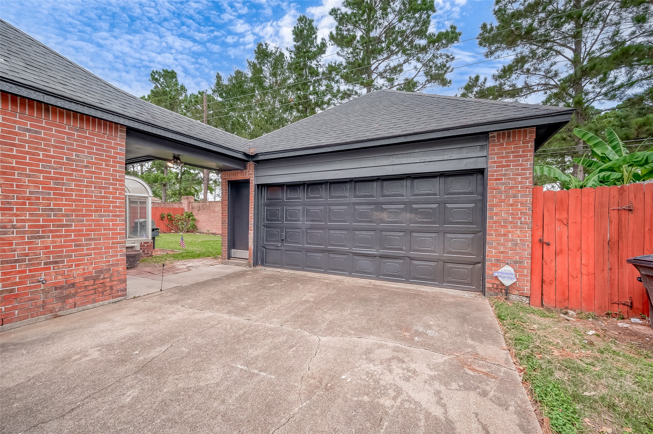 22114 Rockchester Drive Property Photo 6