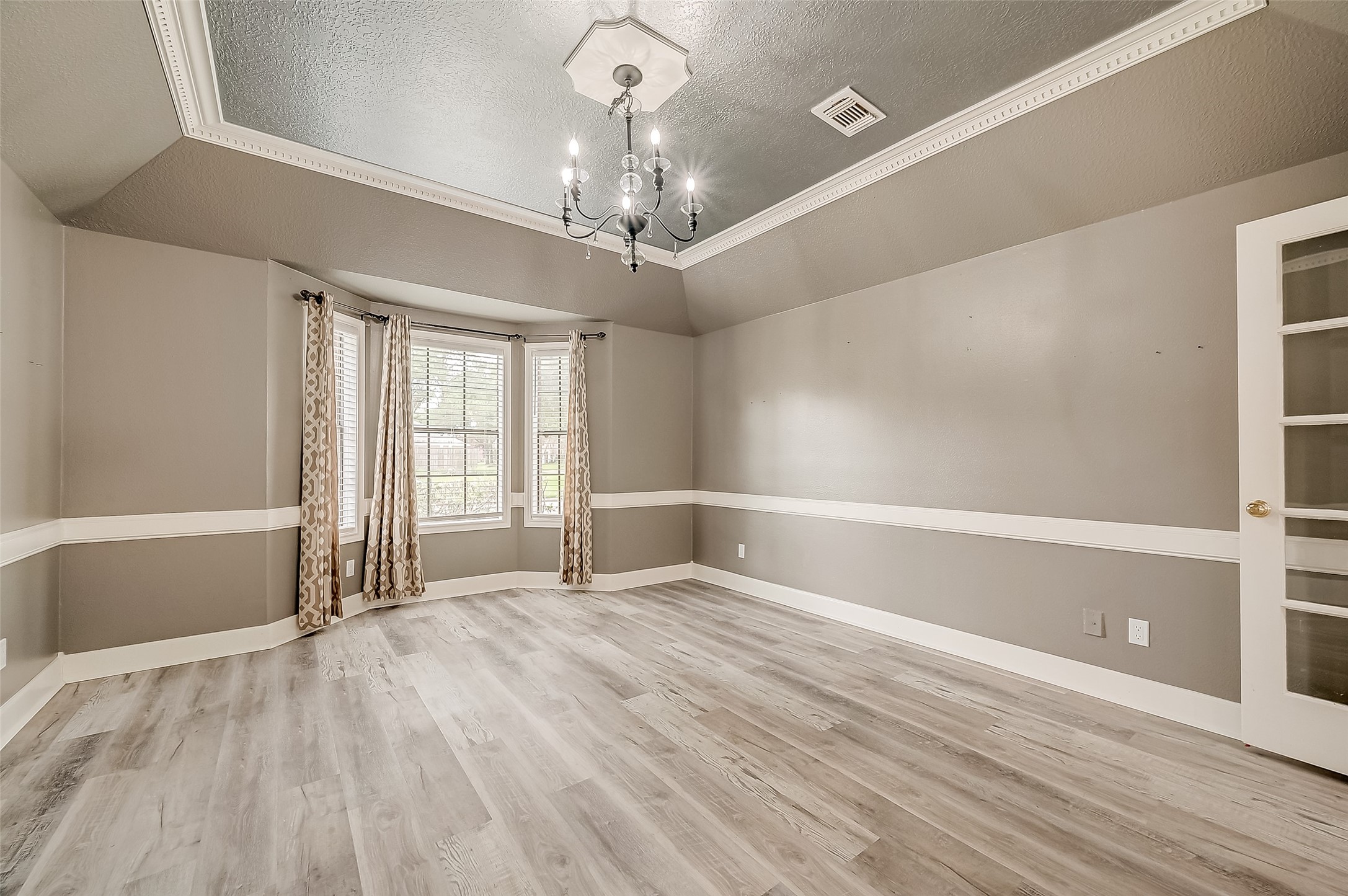22114 Rockchester Drive Property Photo 15