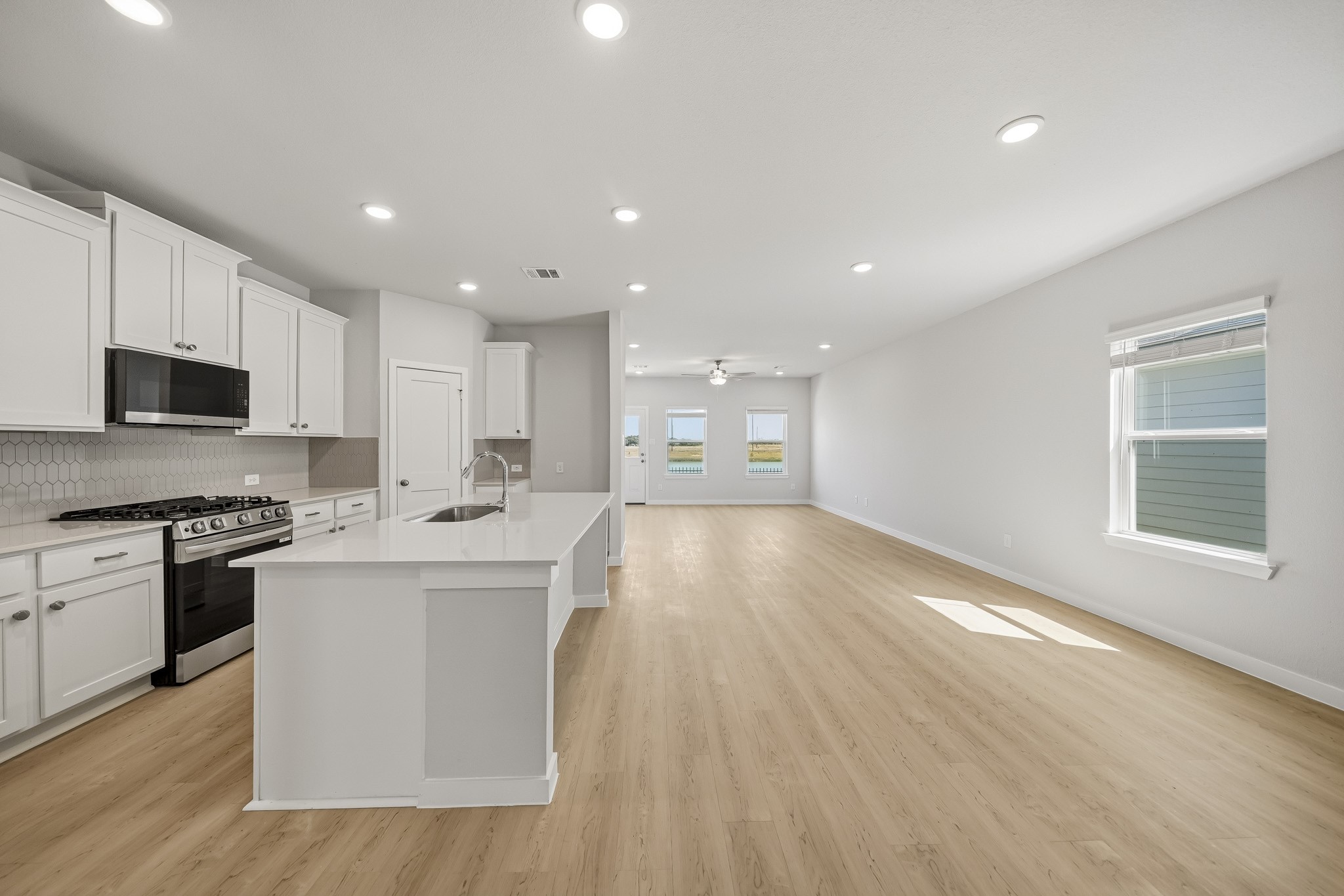26206 Venus Trap Trail Property Photo 13
