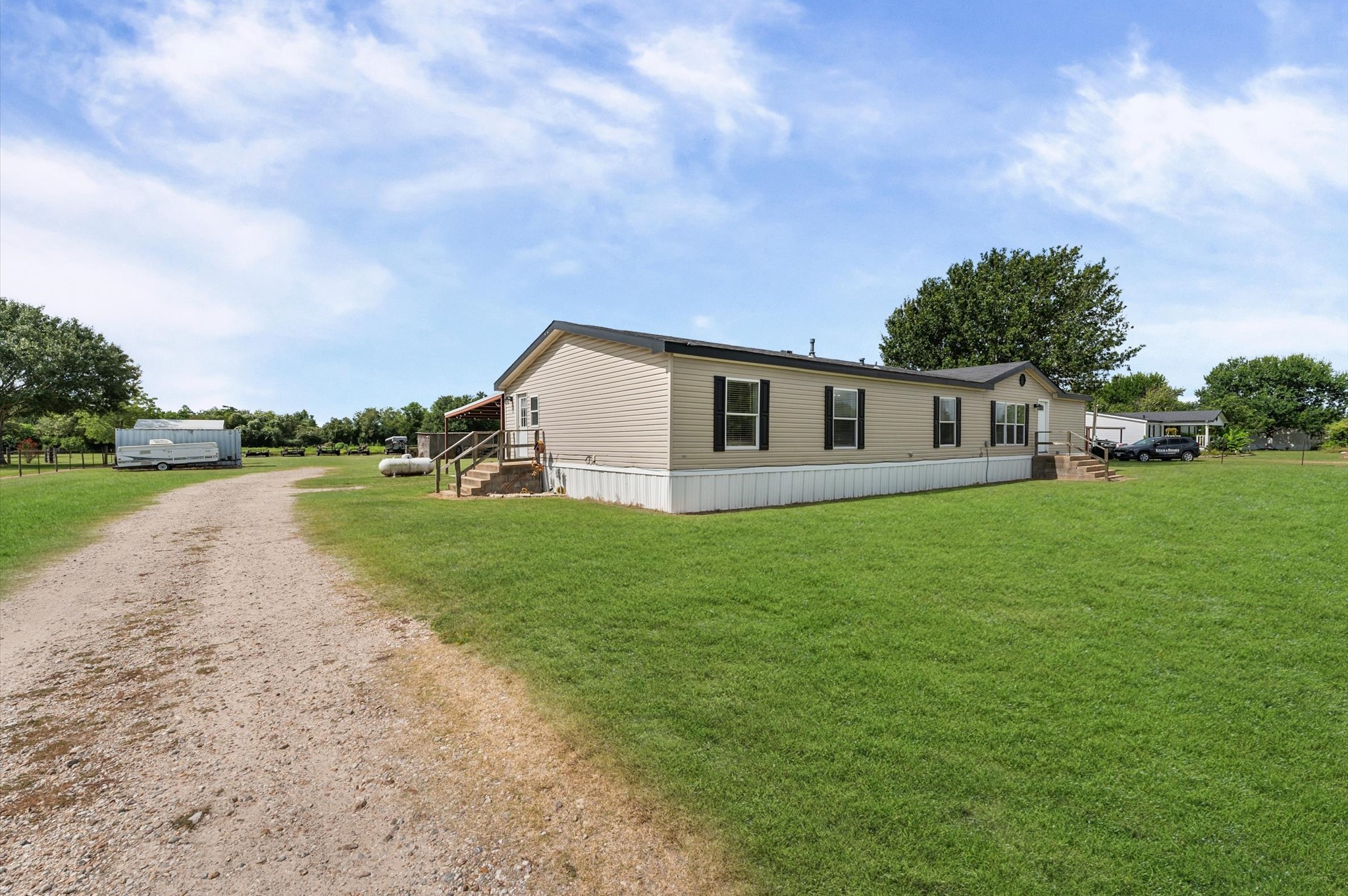 31525 Shiloh Property Photo 3