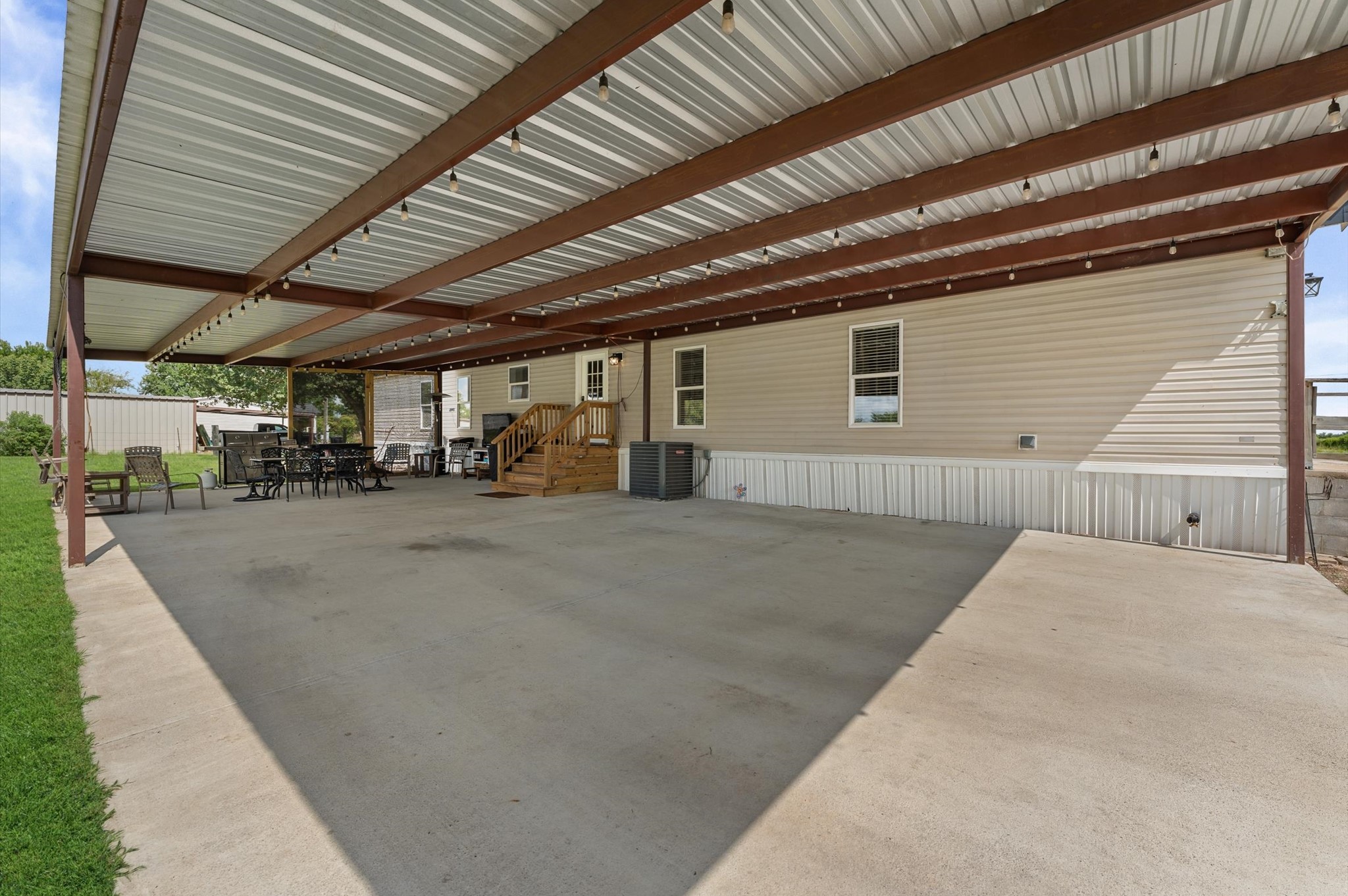 31525 Shiloh Property Photo 10
