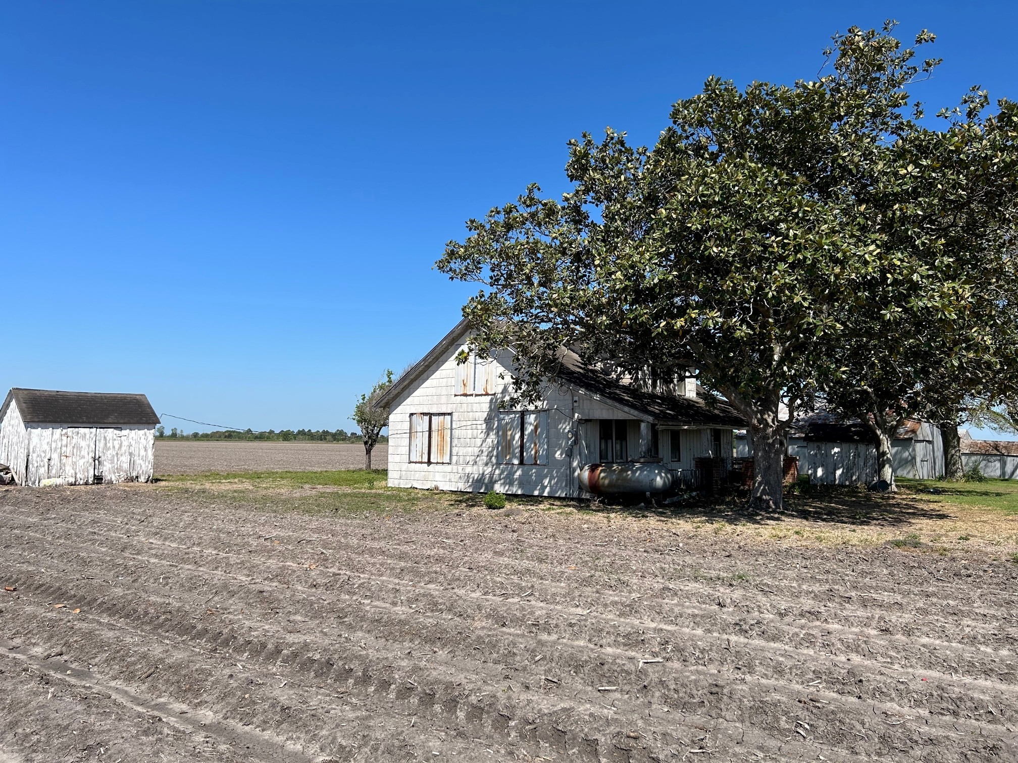 1615 Long Lane Road Property Photo 4