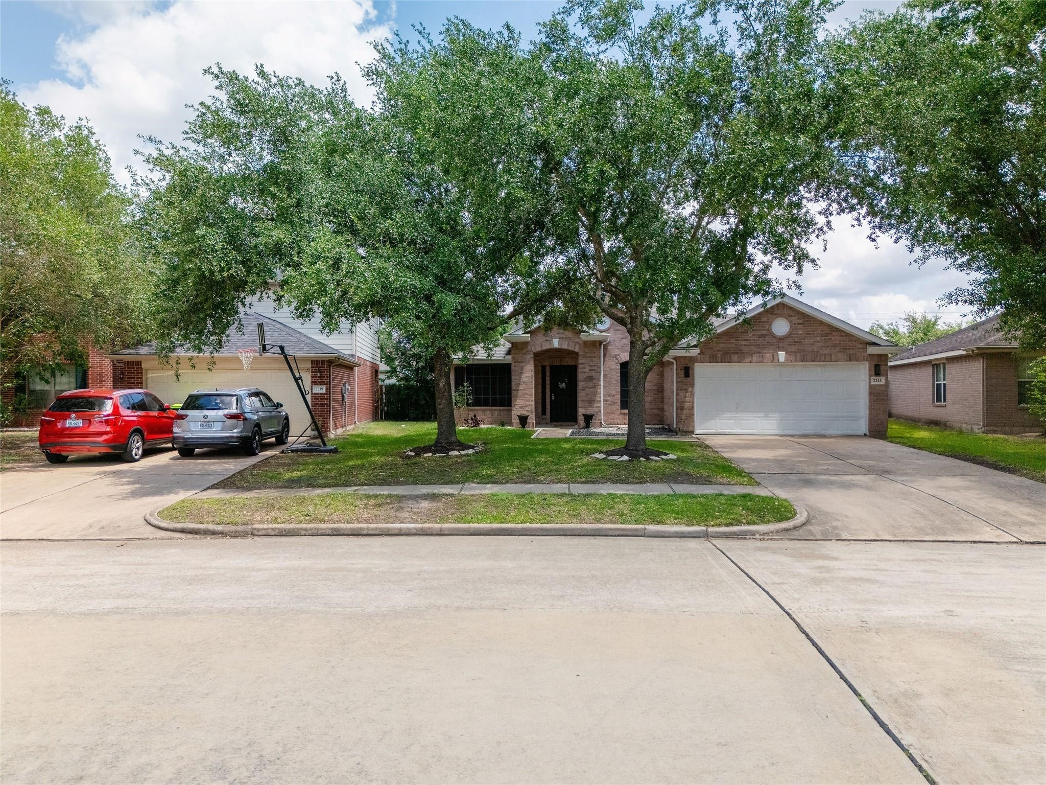 2243 Rocky Hollow Lane Property Photo 3