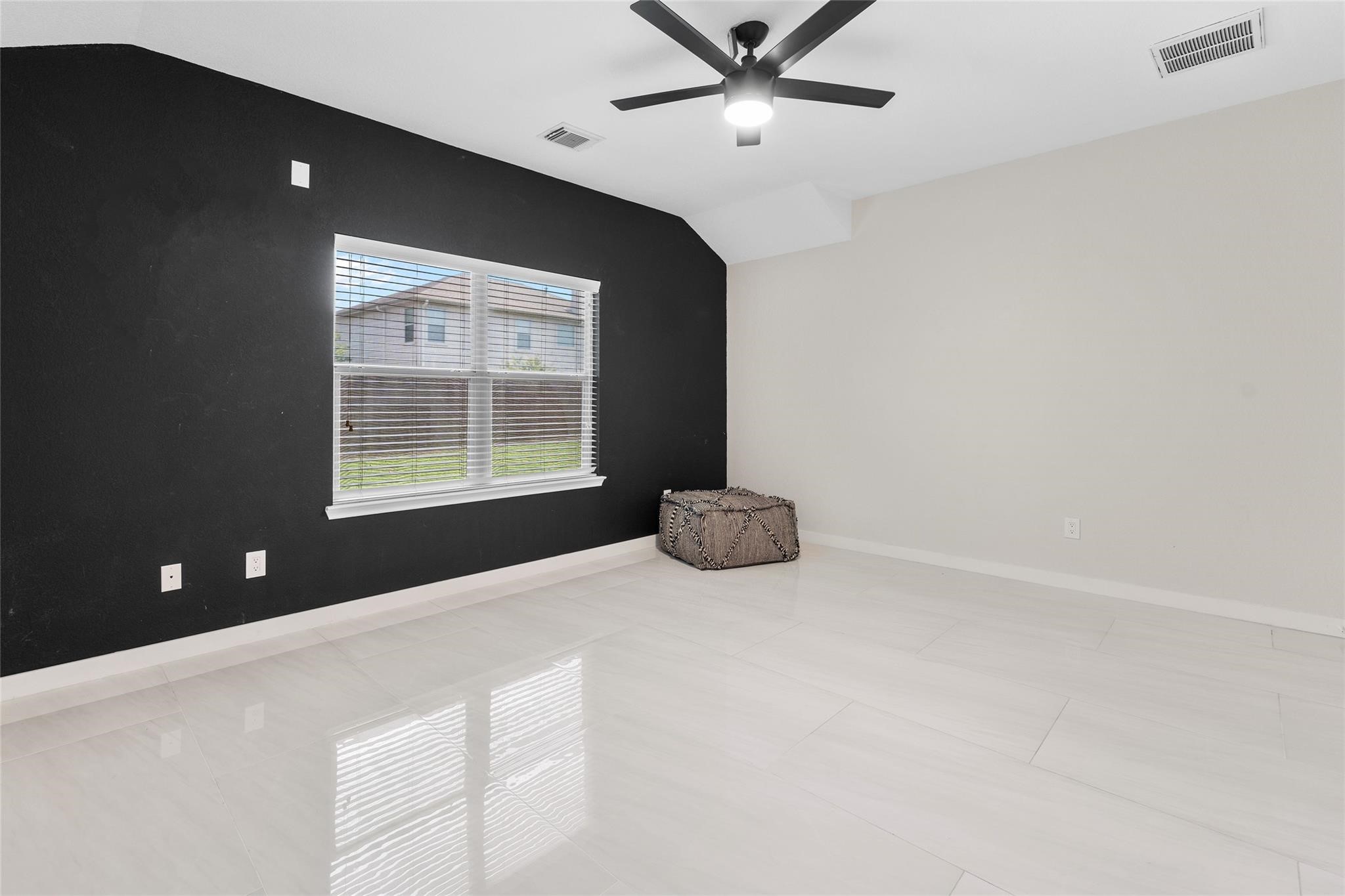 2243 Rocky Hollow Lane Property Photo 11