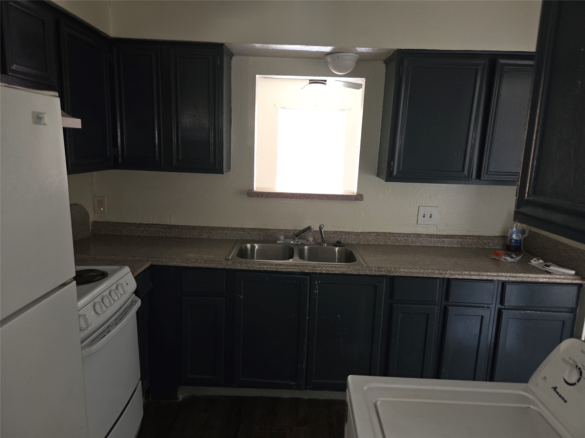 6624 W Fuqua Drive Property Photo 3