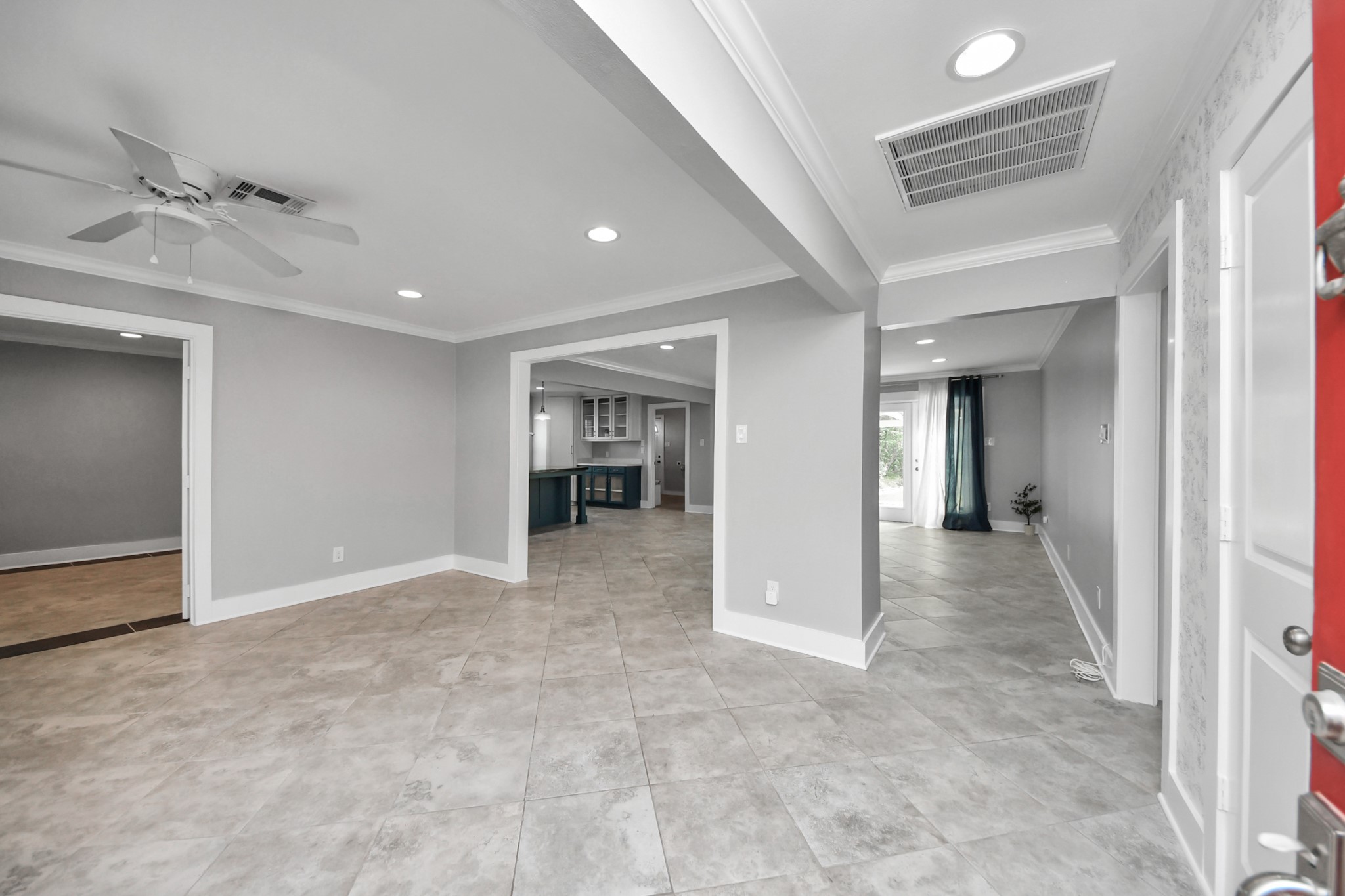 10303 Greenwillow Street Property Photo 8
