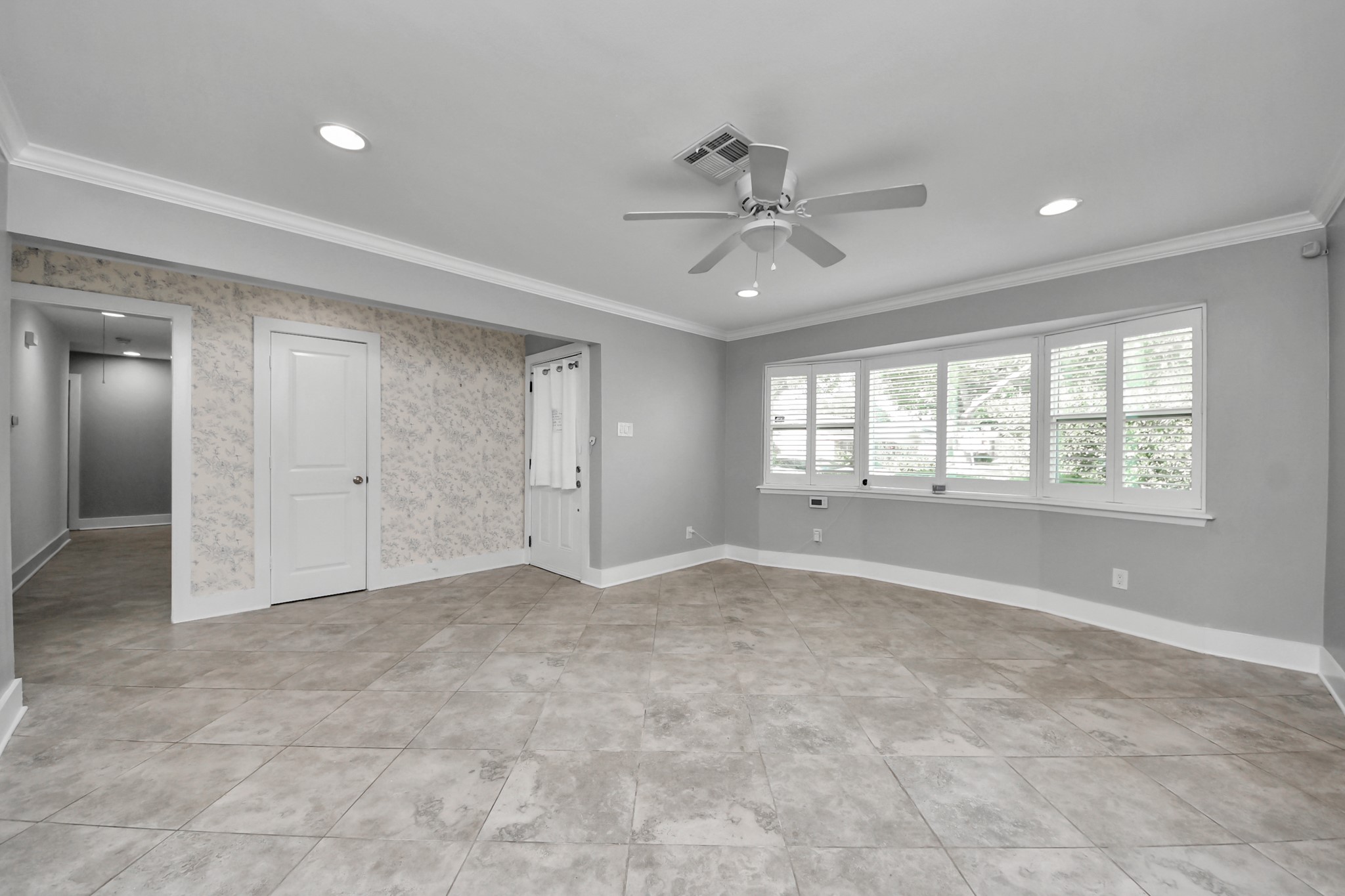 10303 Greenwillow Street Property Photo 9