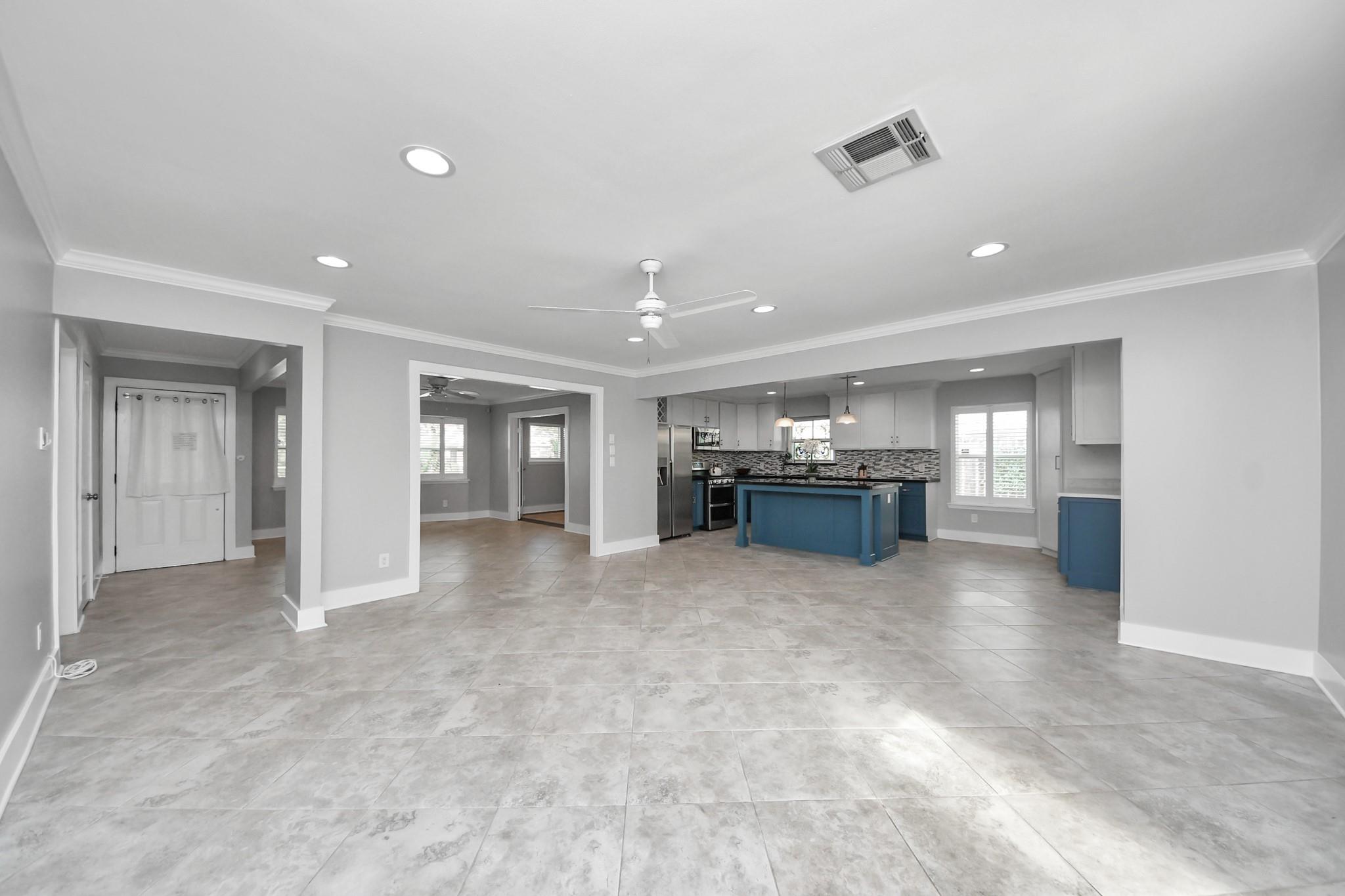 10303 Greenwillow Street Property Photo 12