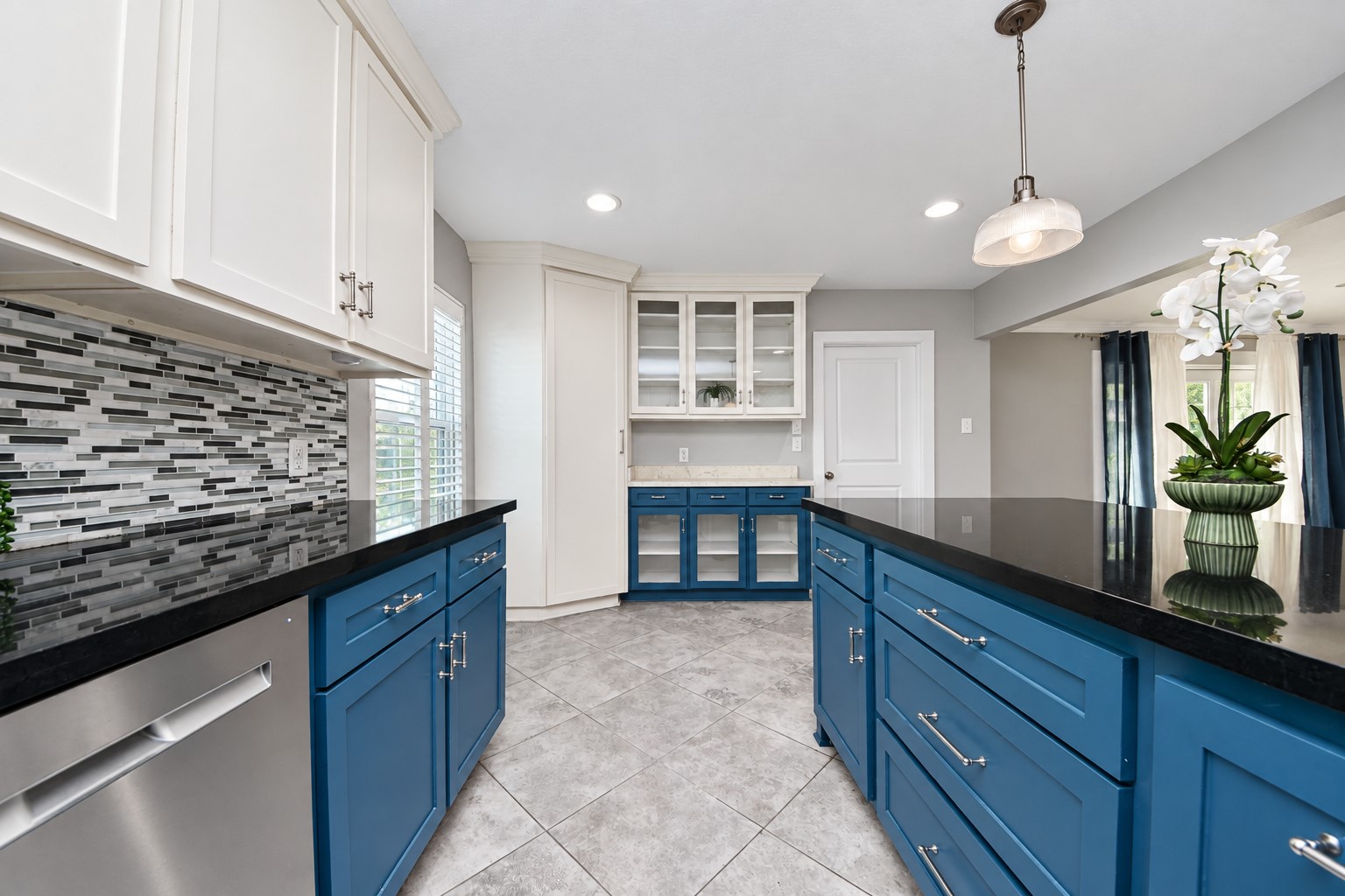 10303 Greenwillow Street Property Photo 17