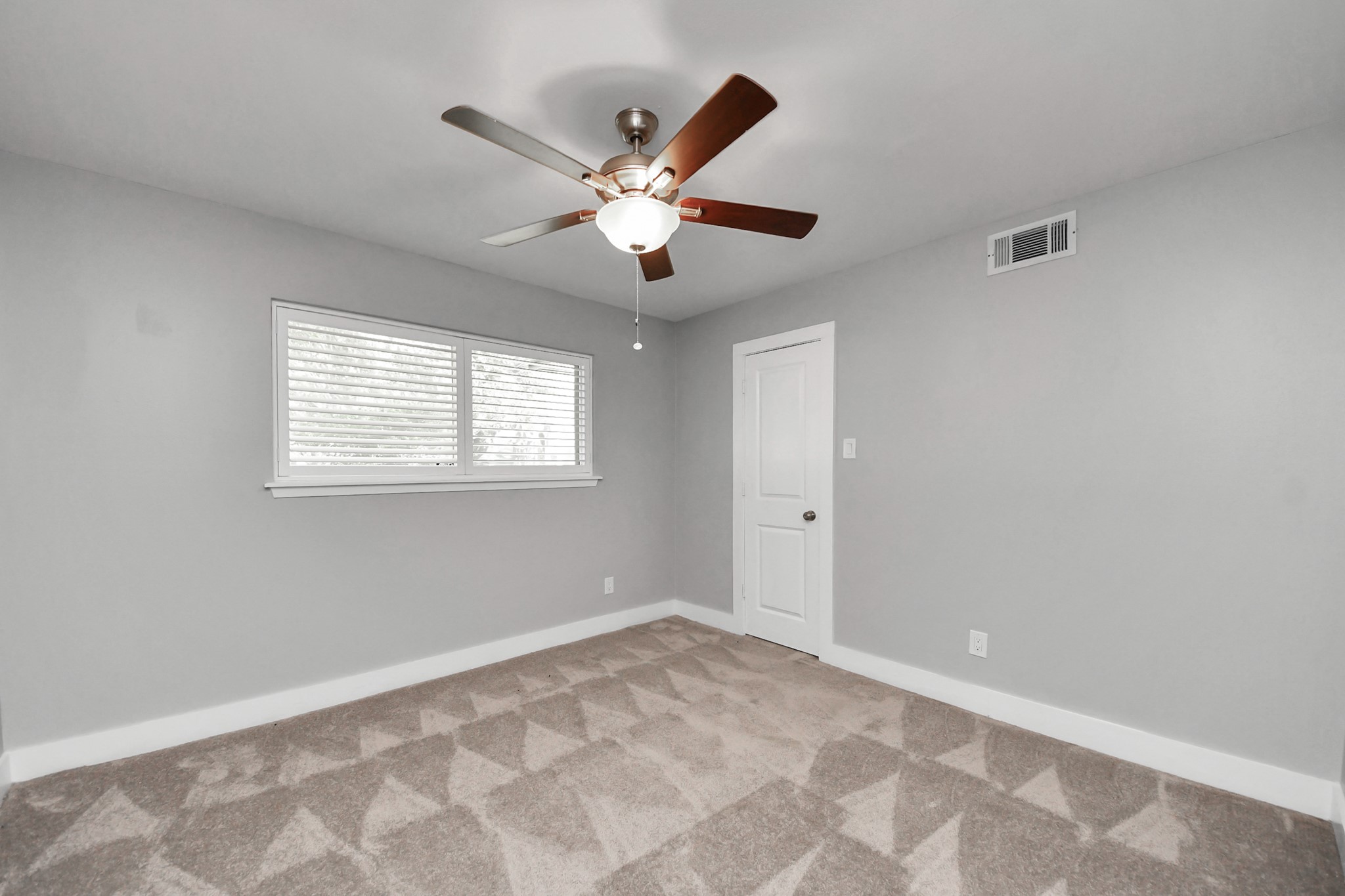 10303 Greenwillow Street Property Photo 25