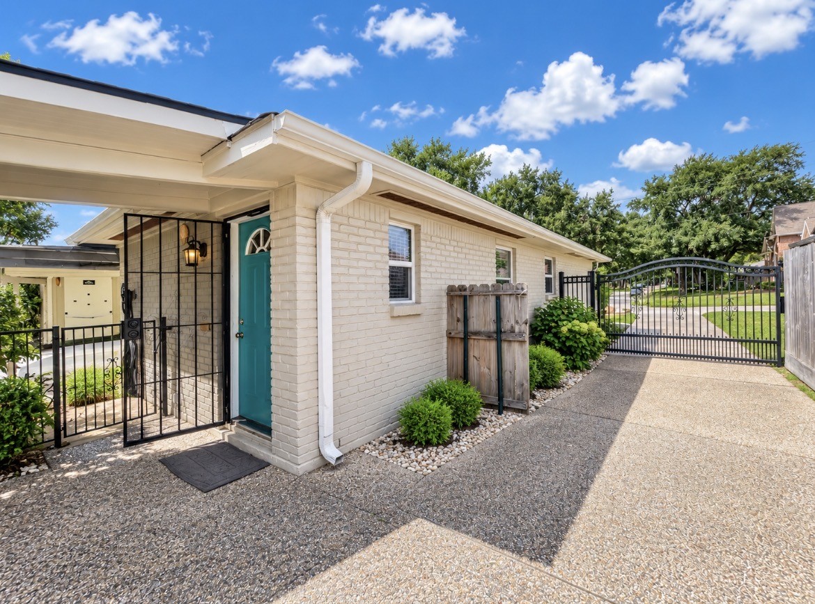 10303 Greenwillow Street Property Photo 32