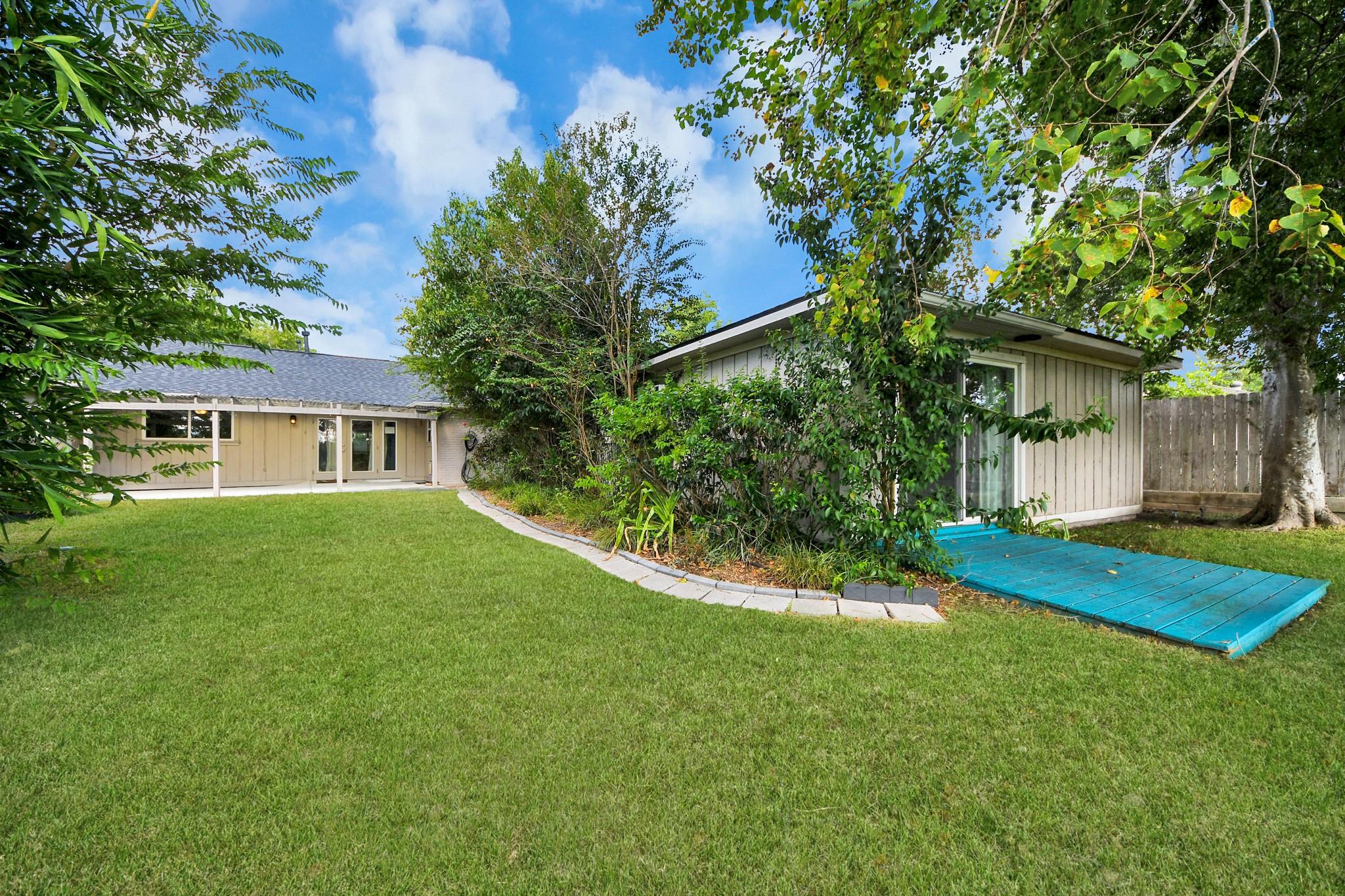10303 Greenwillow Street, Houston Tx 77035 Property Photo 41