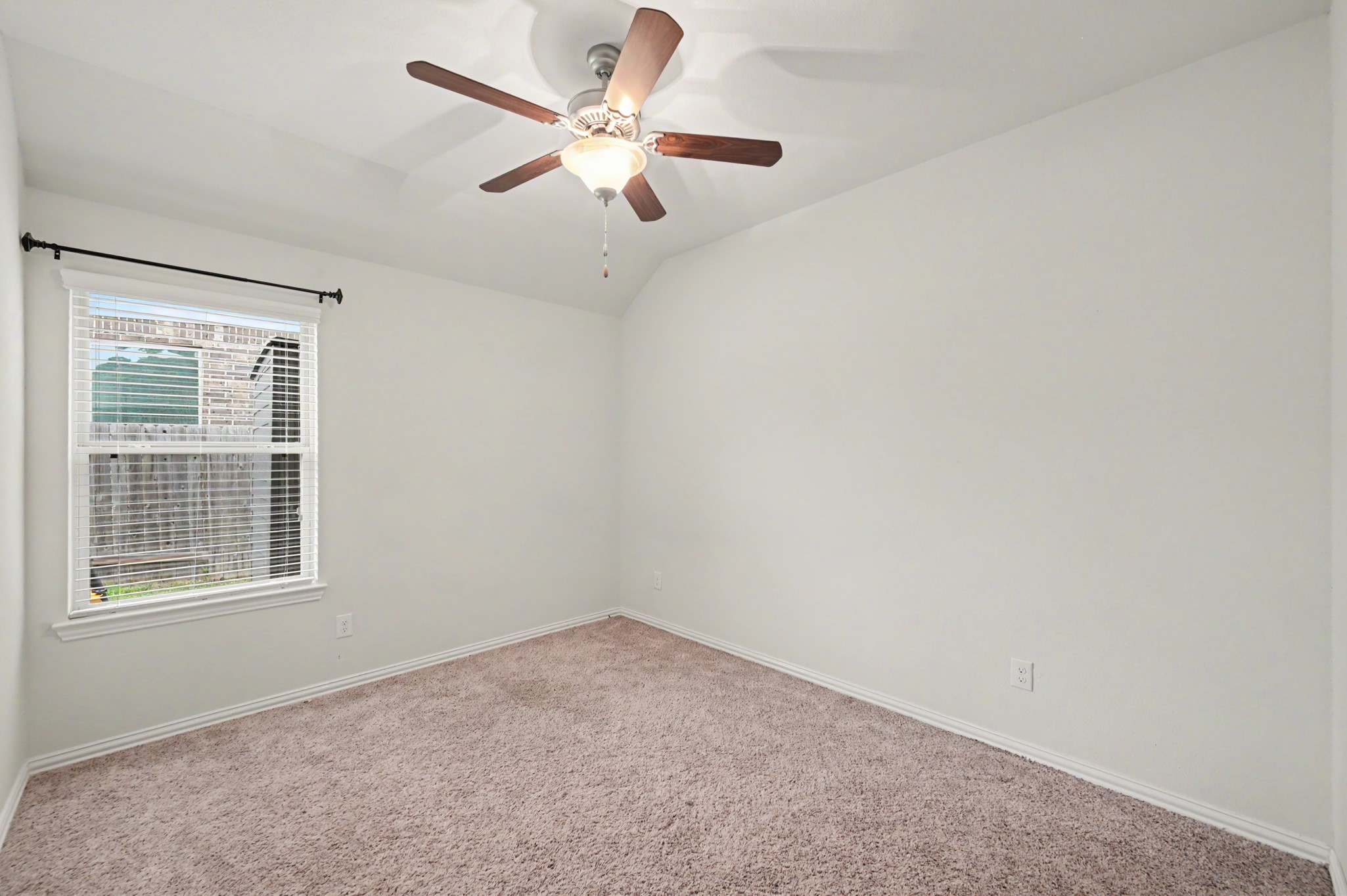 2901 Green Ash Court Property Photo 25