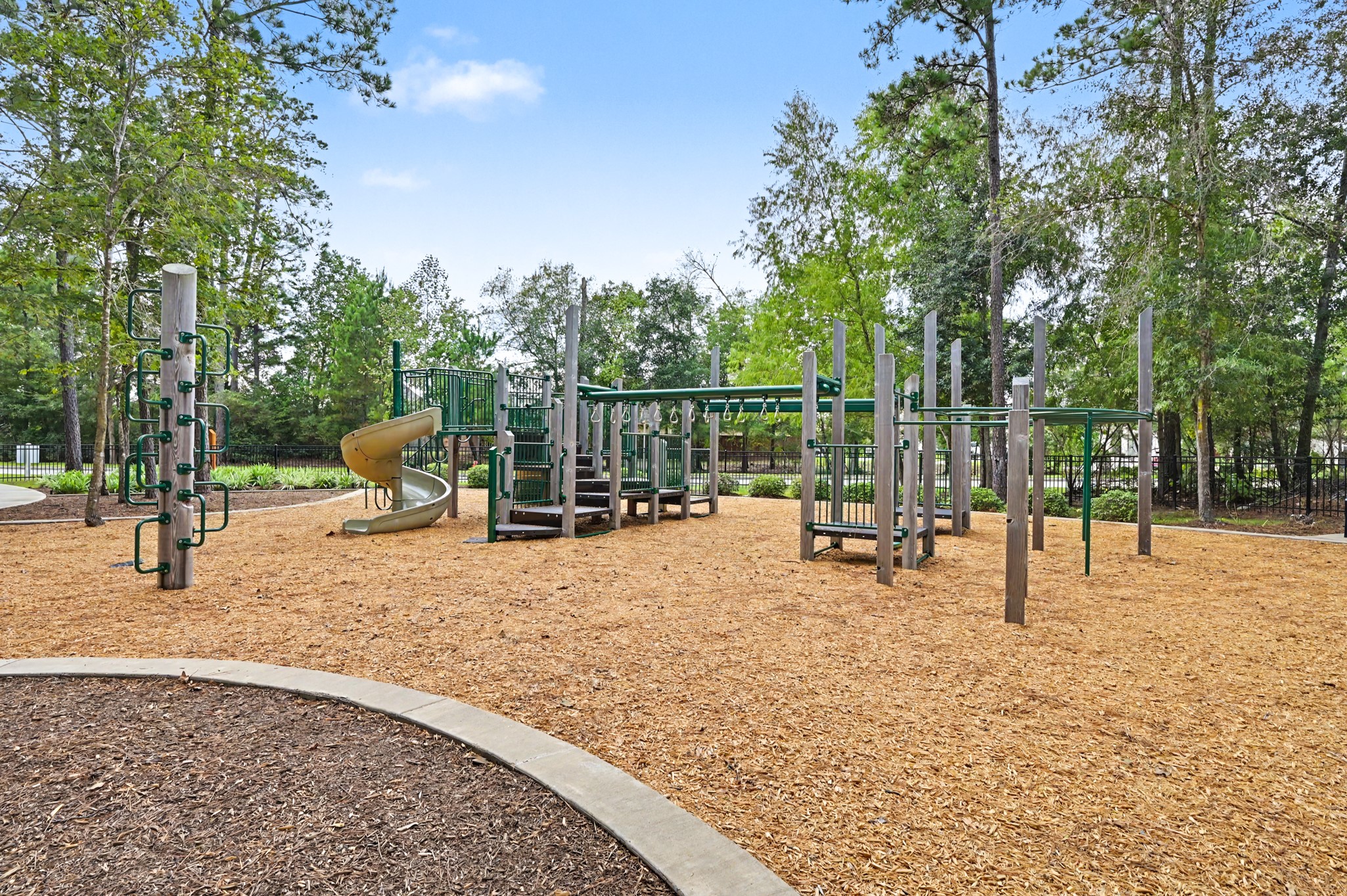 2901 Green Ash Court Property Photo 41