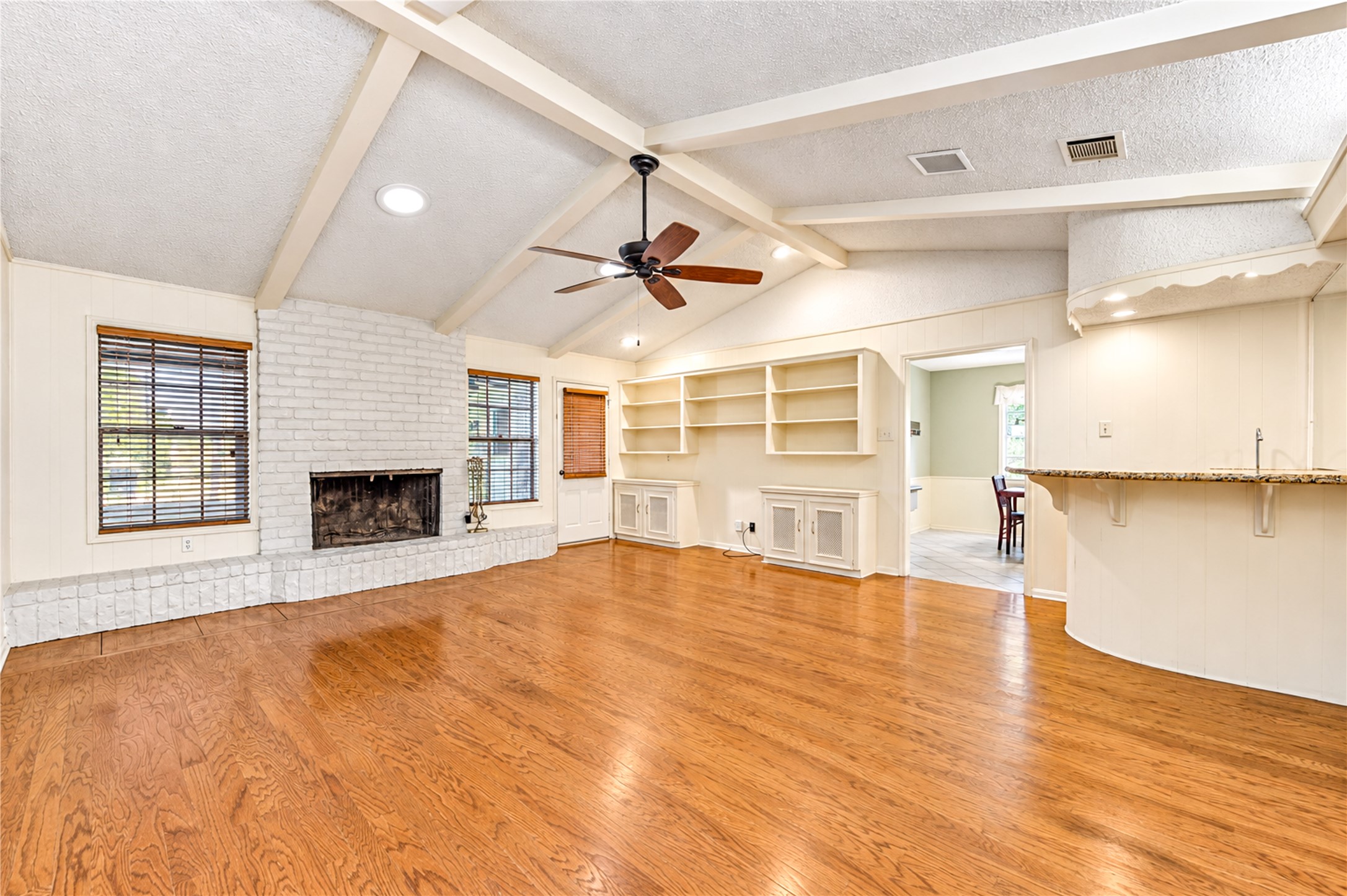 3222 La Quinta Drive Property Photo 15