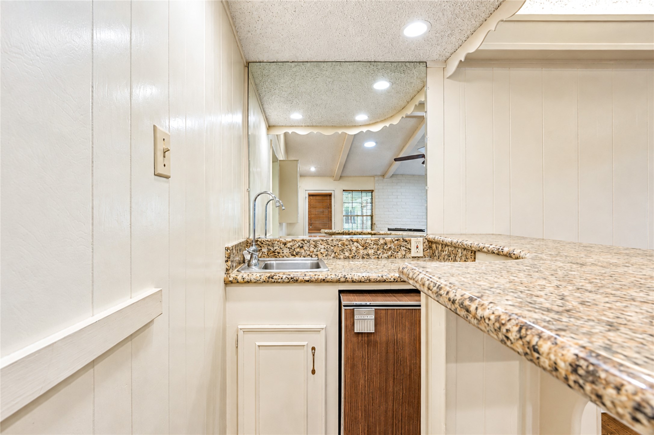 3222 La Quinta Drive Property Photo 16