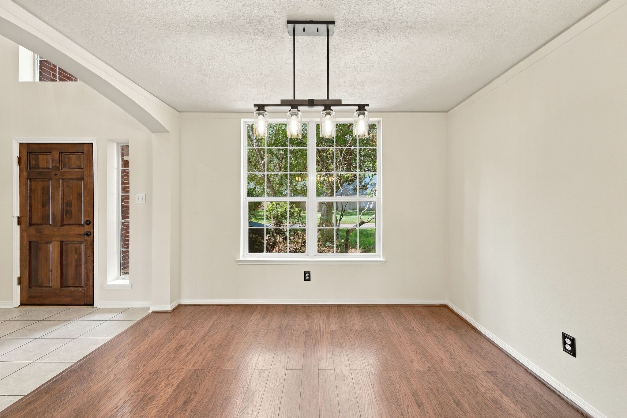 10 Orchid Grove Place Property Photo 3