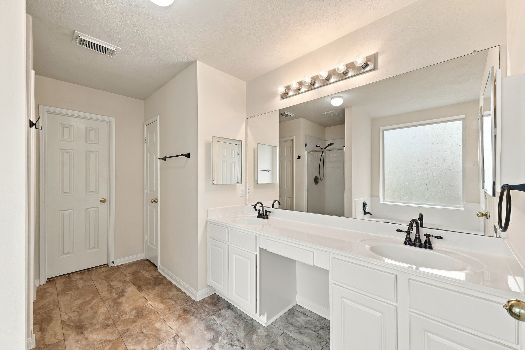 10 Orchid Grove Place Property Photo 32