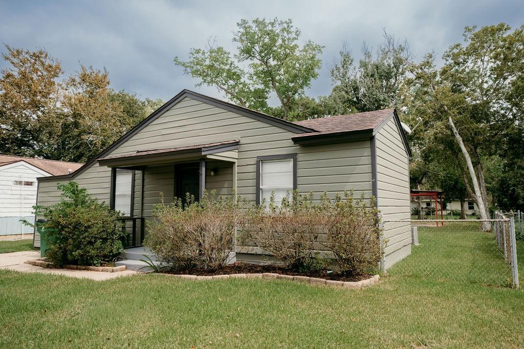 1308 N Rock Island Street Property Photo 2