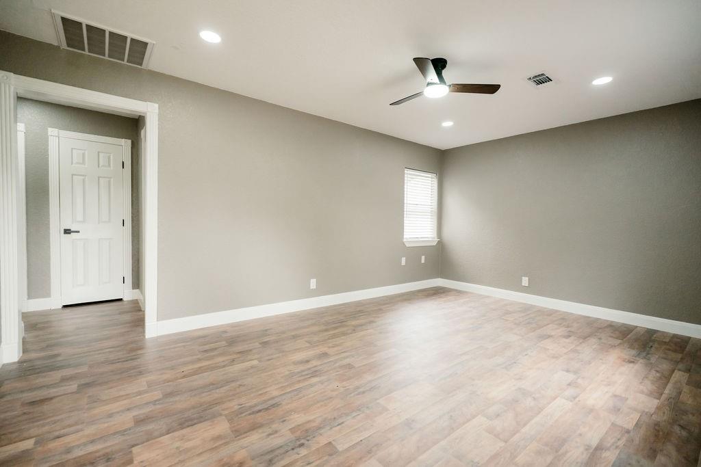 1308 N Rock Island Street Property Photo 5