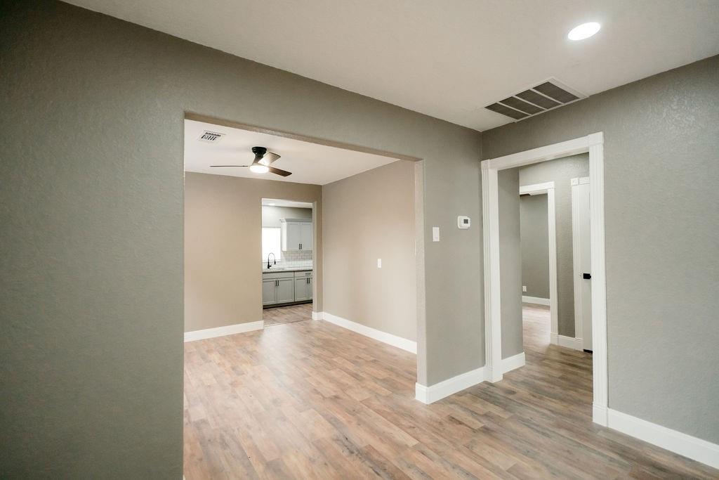 1308 N Rock Island Street Property Photo 7