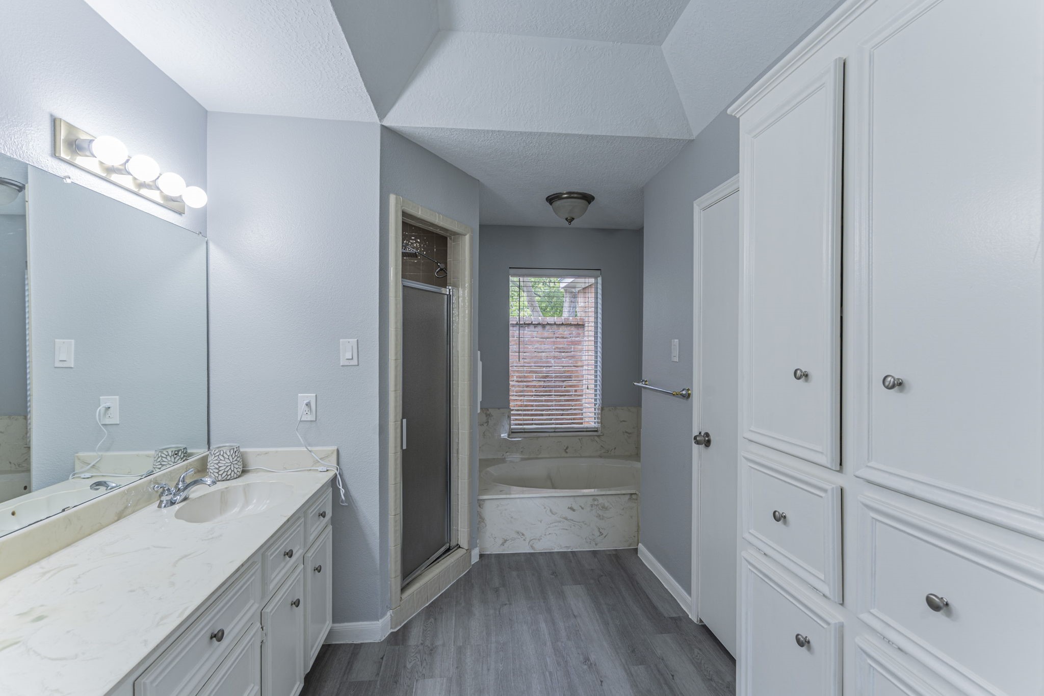 13106 Chriswood Drive Property Photo 7