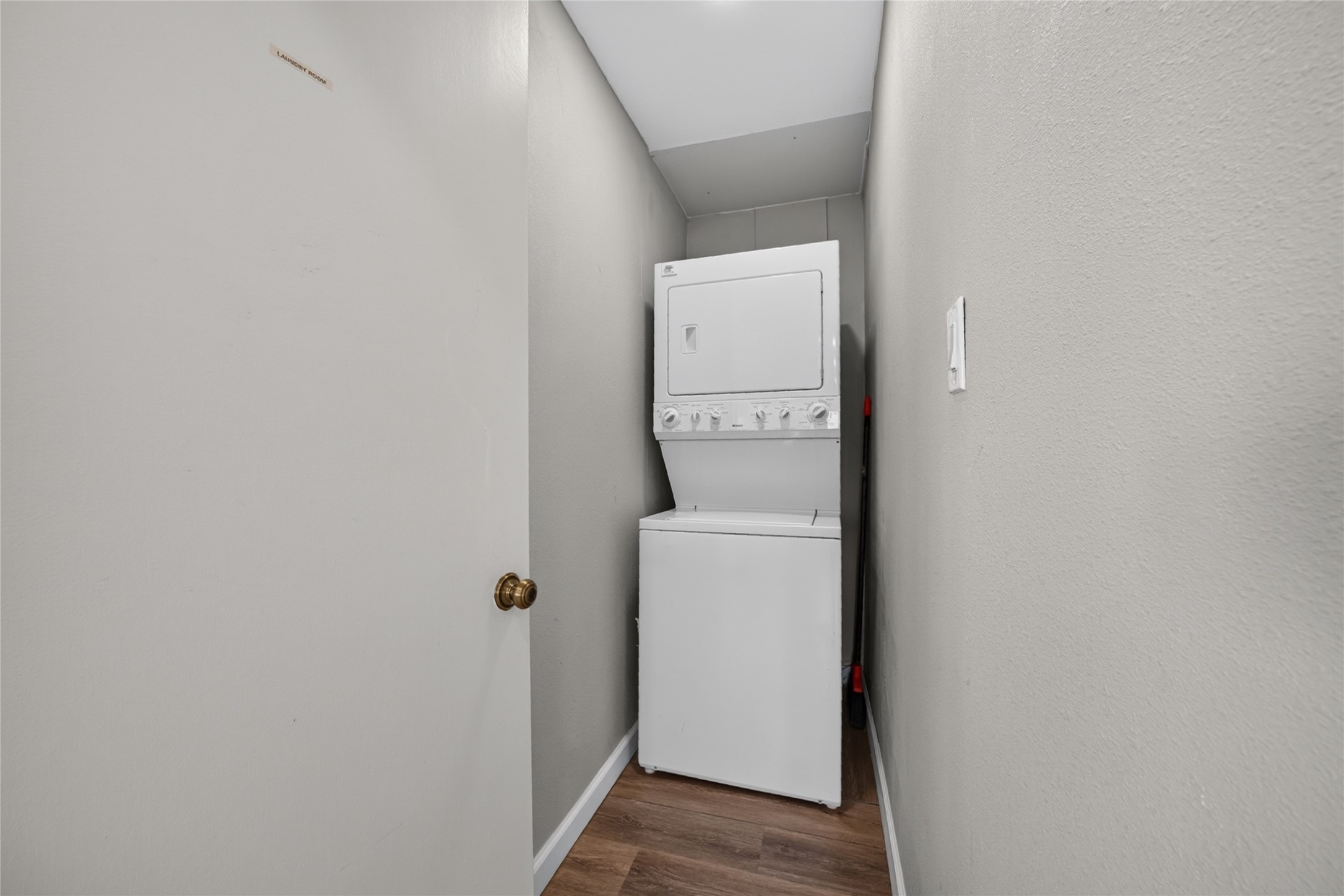 16713 Jamaica Beach Road Property Photo 10